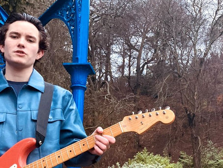 Un viaje sonoro al pasado con Sean Findlay: rebelde, auténtico y electrizante en el sencillo Golden Born Child