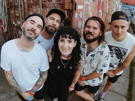Garbage Day: MELONBALL llega con una denuncia directa contra el odio, el racismo y la decadencia social