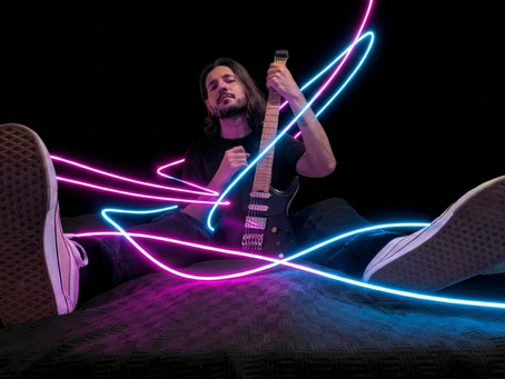 LUNA: el impactante debut de PIN7O que fusiona electrónica y rock espacial