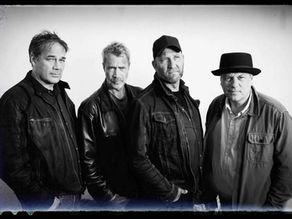   Entrevista con:  The Devils