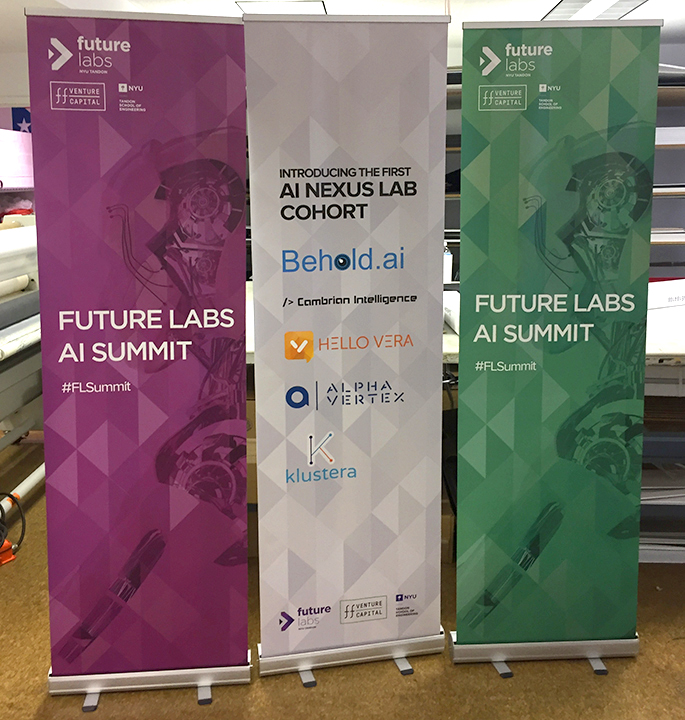 Portable banner display stand