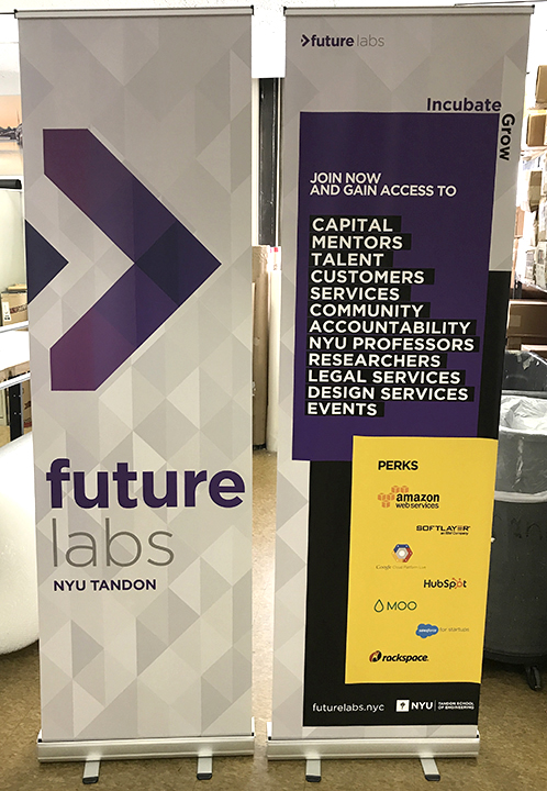 Retractable banner stand