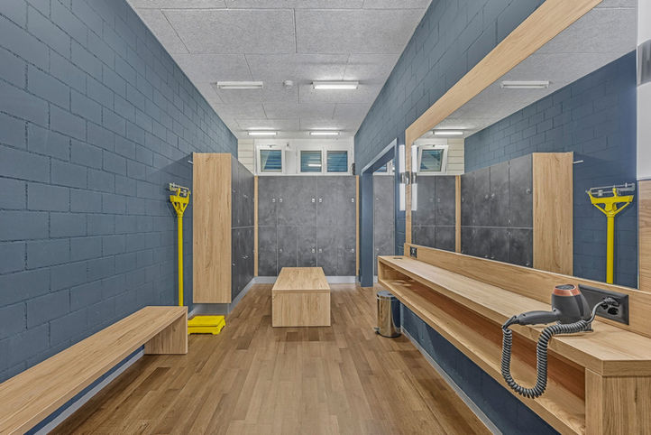 Umkleideräume für Physiotherapie Würzenbach. für aktive Physiotherapie.