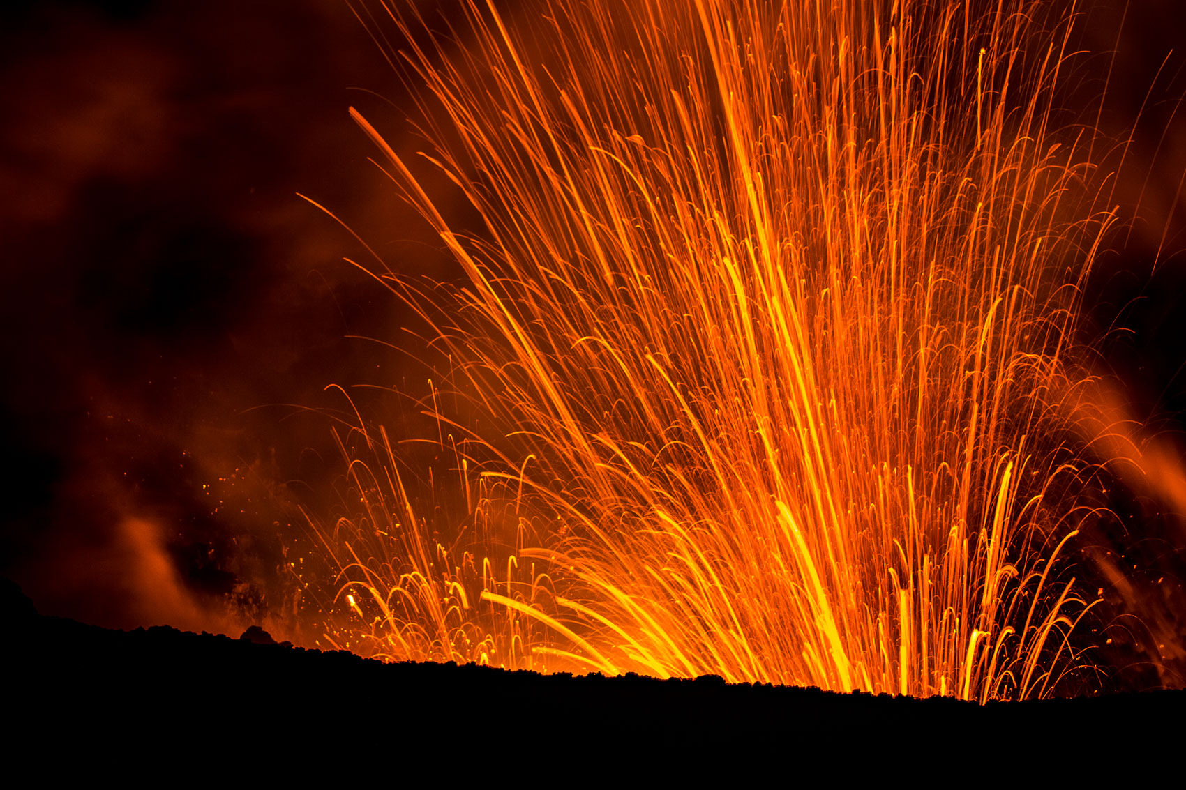 vanuatu-tanna-island-element-yasur-volcano-eruption-night-photography-rim-lava-landscape-.