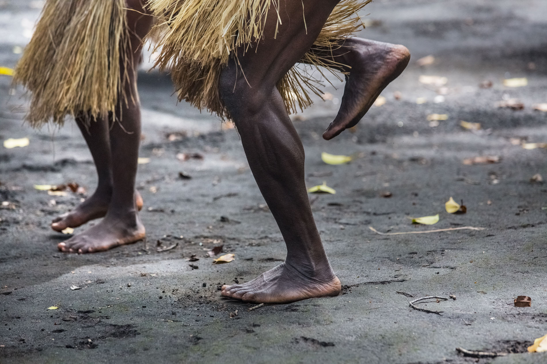 vanuatu-tanna-island-village-people-custom-portrait-dance.jpg