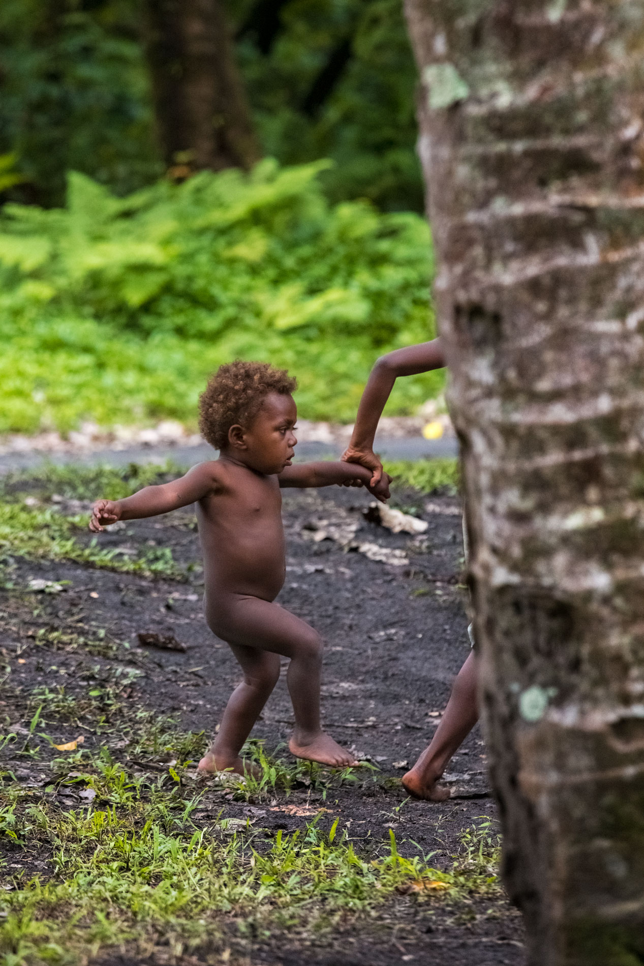 vanuatu-tanna-island-village-portrait-people-kid.jpg