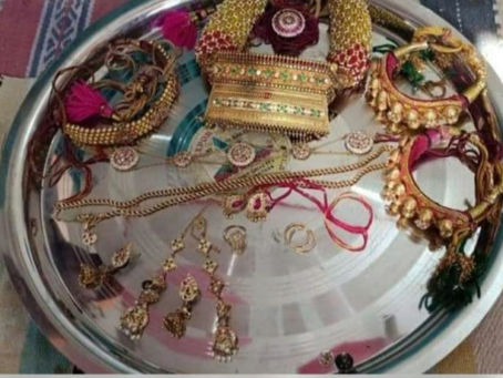 पत्नी की अंतिम इच्छा थी सारे जेवर राम मंदिर के लिए दान किए जाएं; दम तोड़ते ही पति ने पूरी की इच्छा