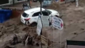 हिमाचल प्रदेश में बादल फटा, धर्मशाला में तेज बारिश, नदियां अचानक उफान पर 