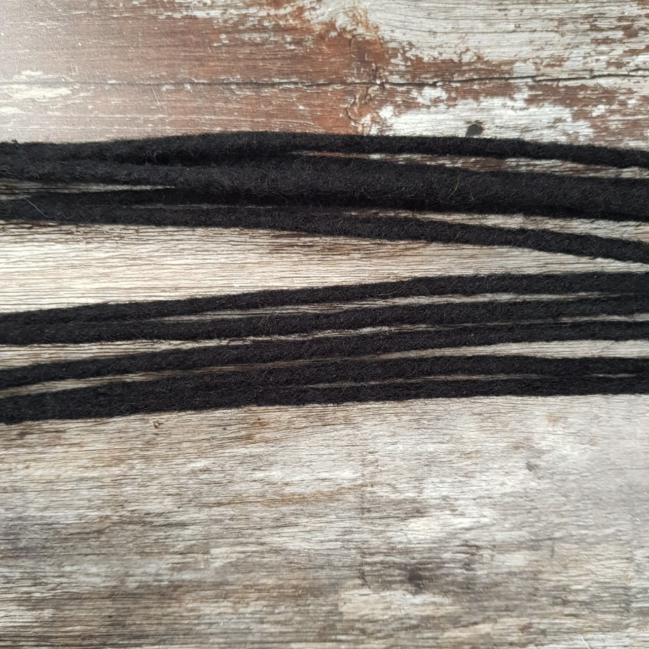 Felt Stems :: Black (40)