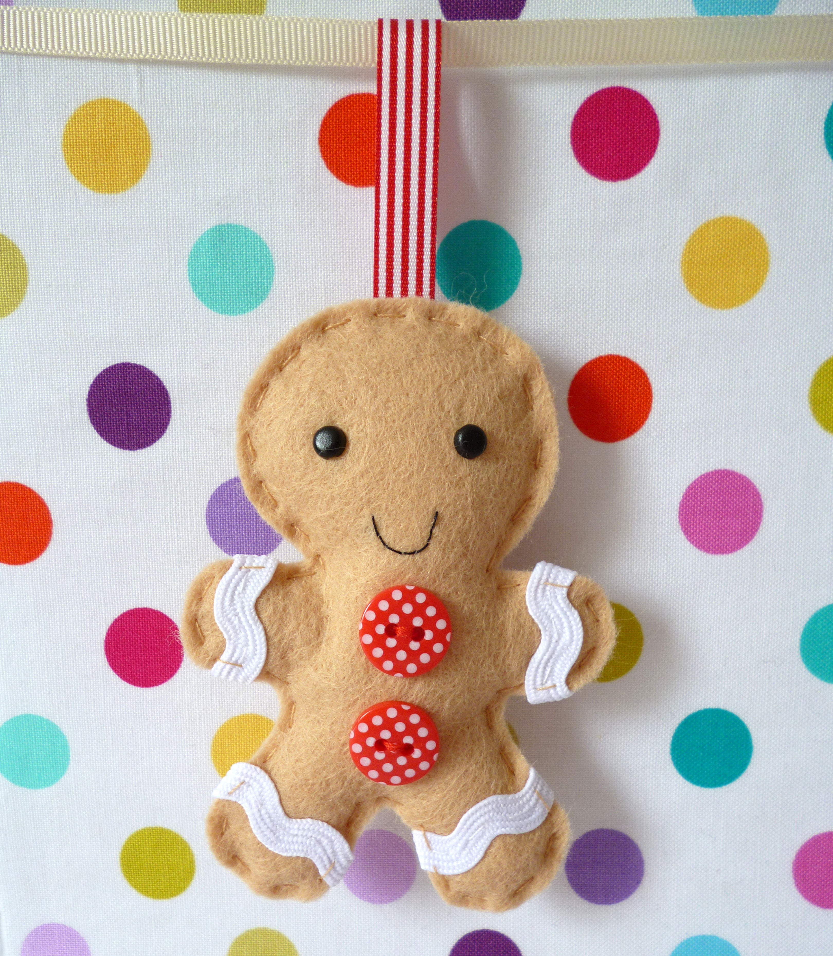 Handmade Mini Christmas Decoration :: Gingerbread Man