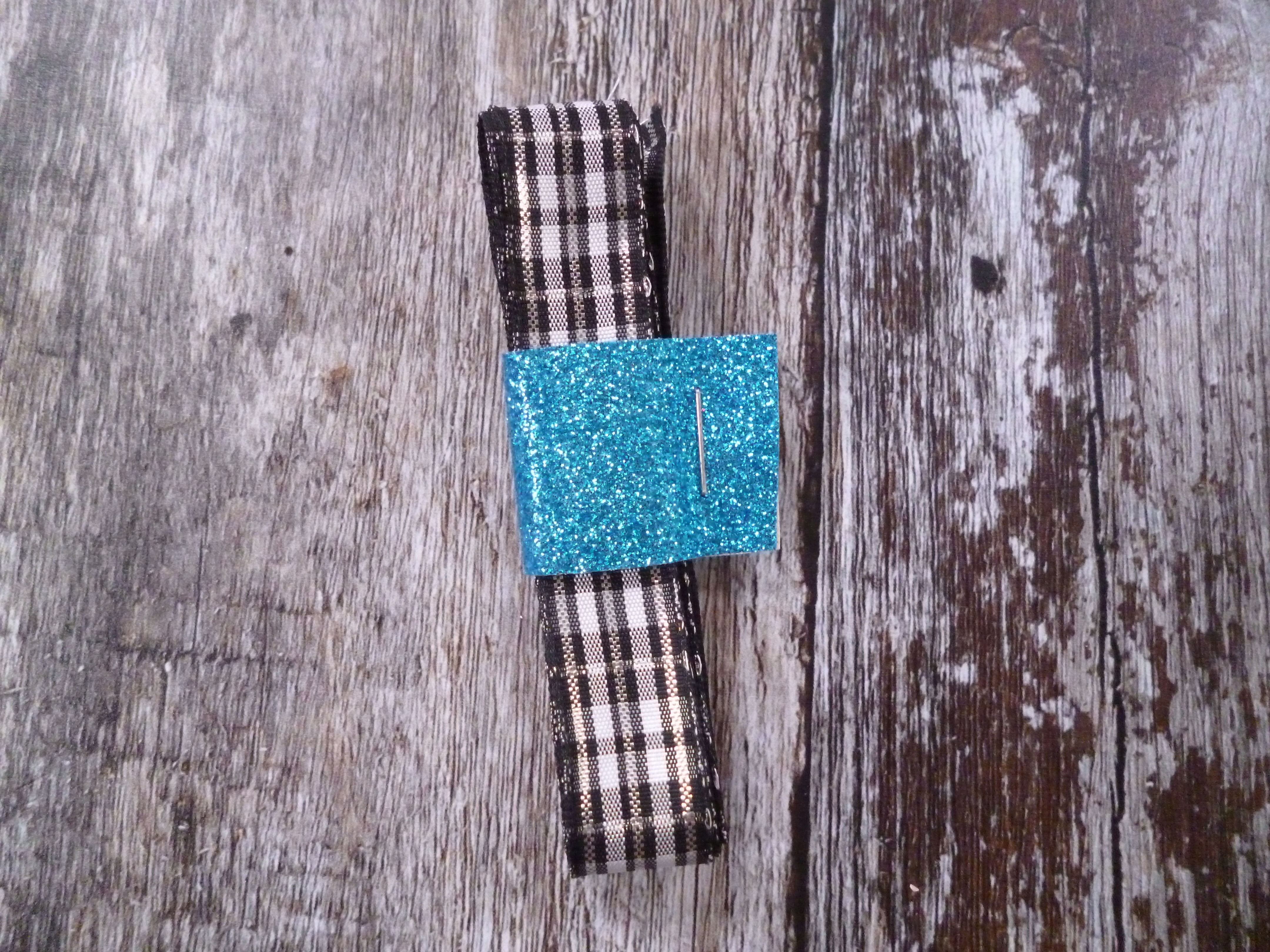 15mm tartan black & silver -  remnants - 1m bundle