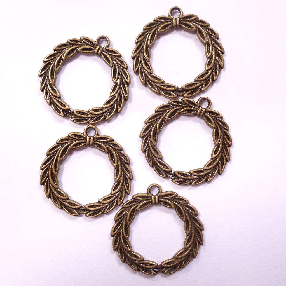 Thumbnail: Sew On Charms :: Wreaths pack of 5