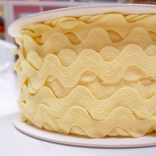 Cotton Feel Large Ric Rac ::Lemon | paper-and-string