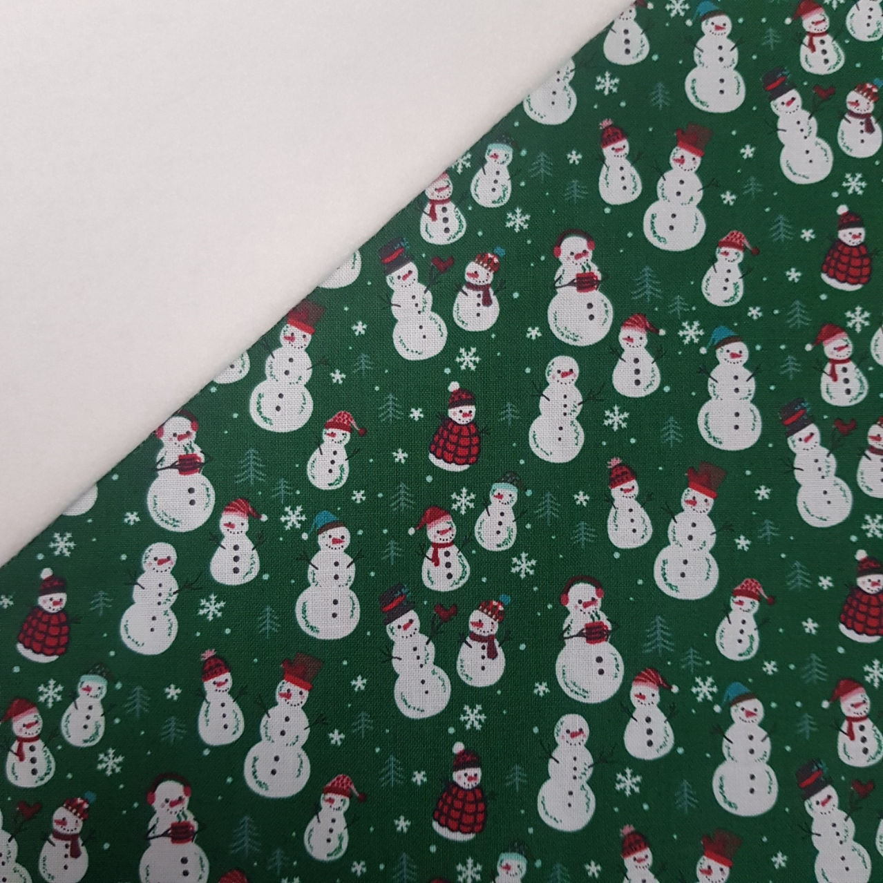 Fabric Felt :: Snow Day Fun :: Mini Snowmen on Natural