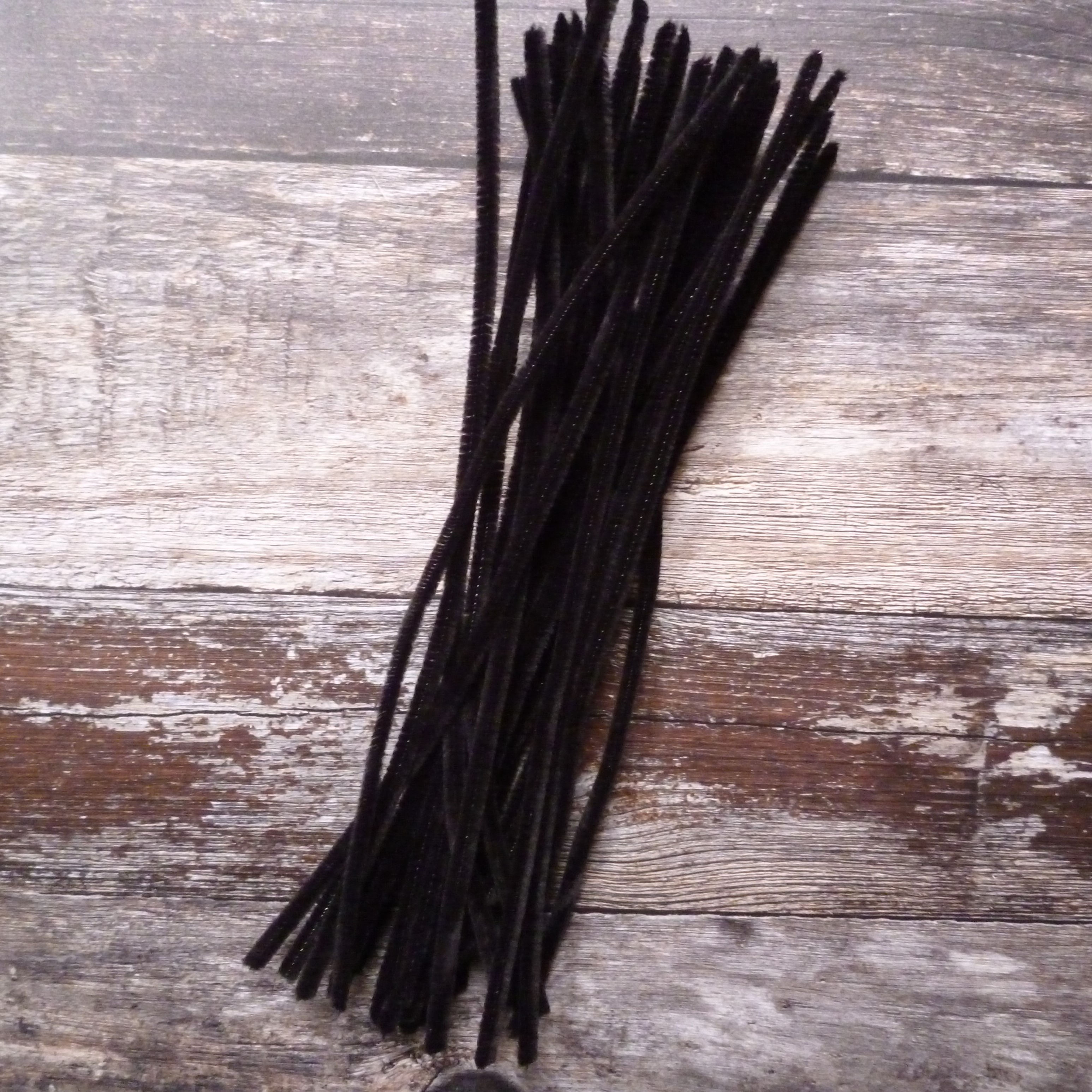 BLACK 6mm Pipe Cleaners / Chenille Stems :: pack of 30