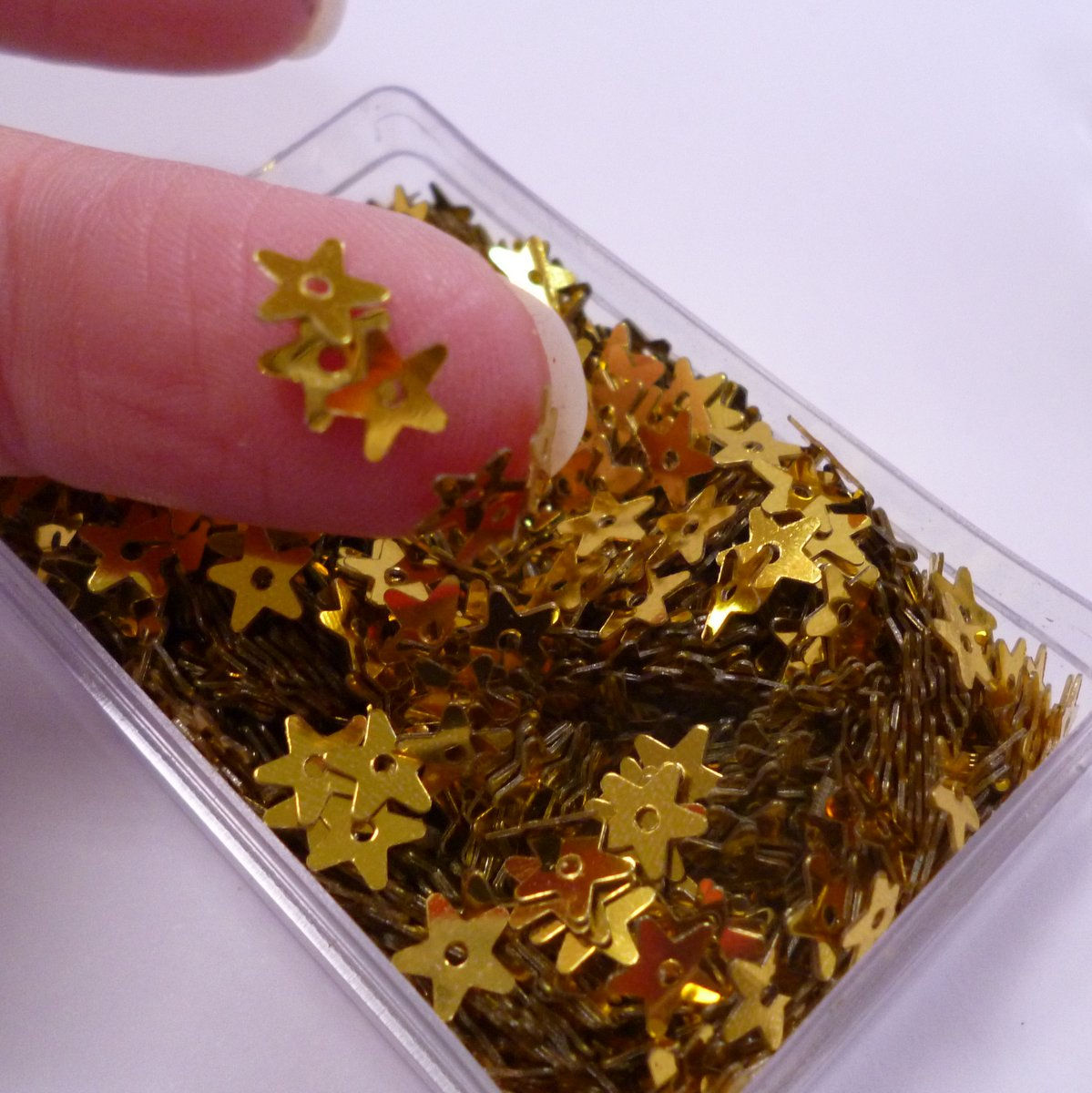 Tiny Sequins :: Box full of stars GOLD