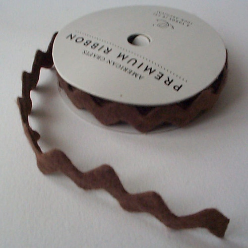 Felt Ric Rac :: Brown | paper-and-string