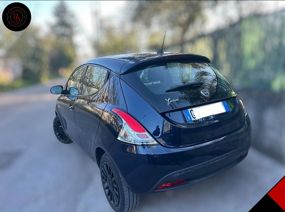 Miniatura: Lancia Y Hybrid