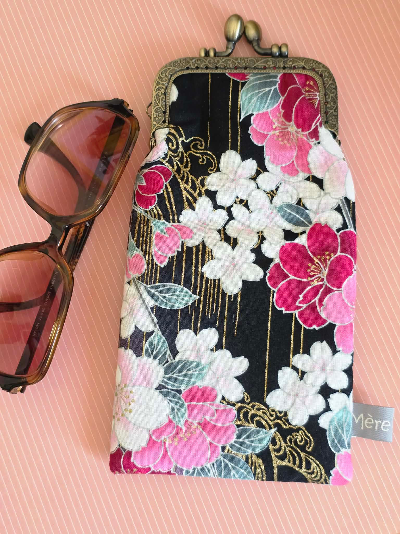 Etui à lunettes rétro