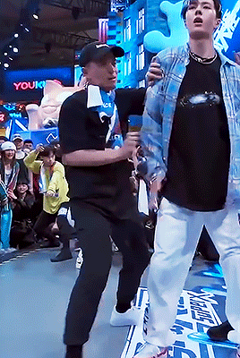 tumblr_7a66d622ae18277e2bb14d6984dd1412_4702501e_400 (1).gif