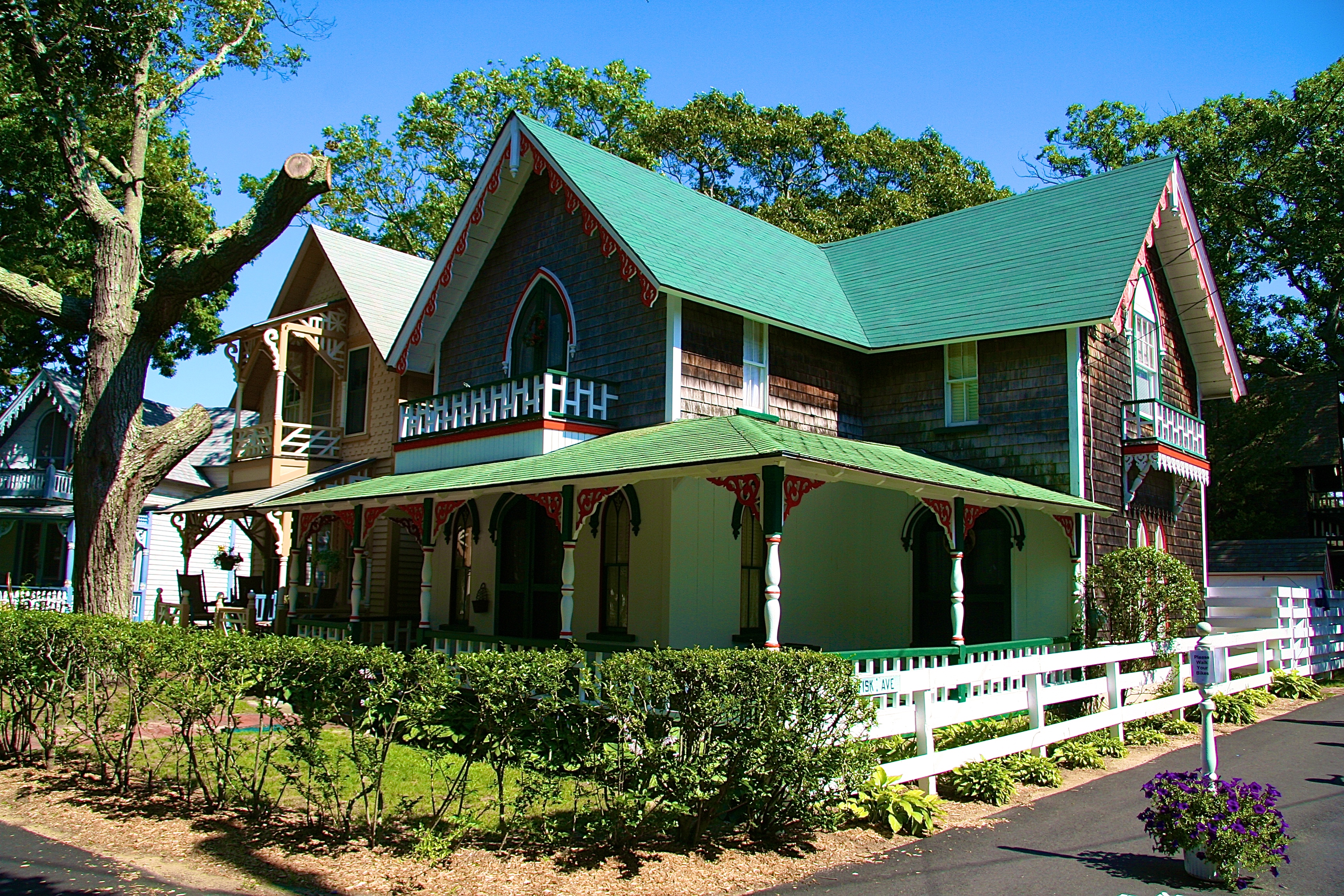 MARTHA'S VINEYARD