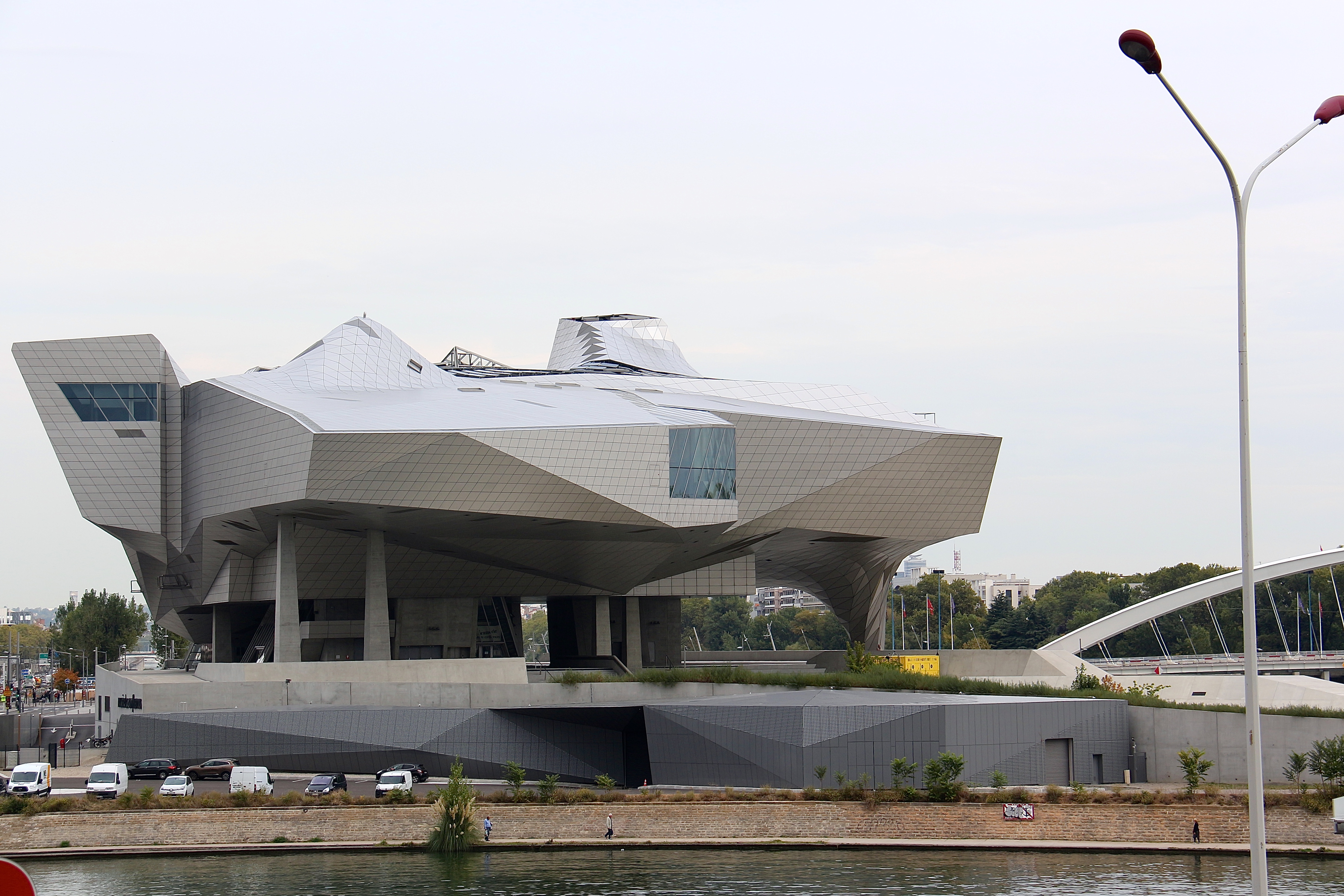 LYON