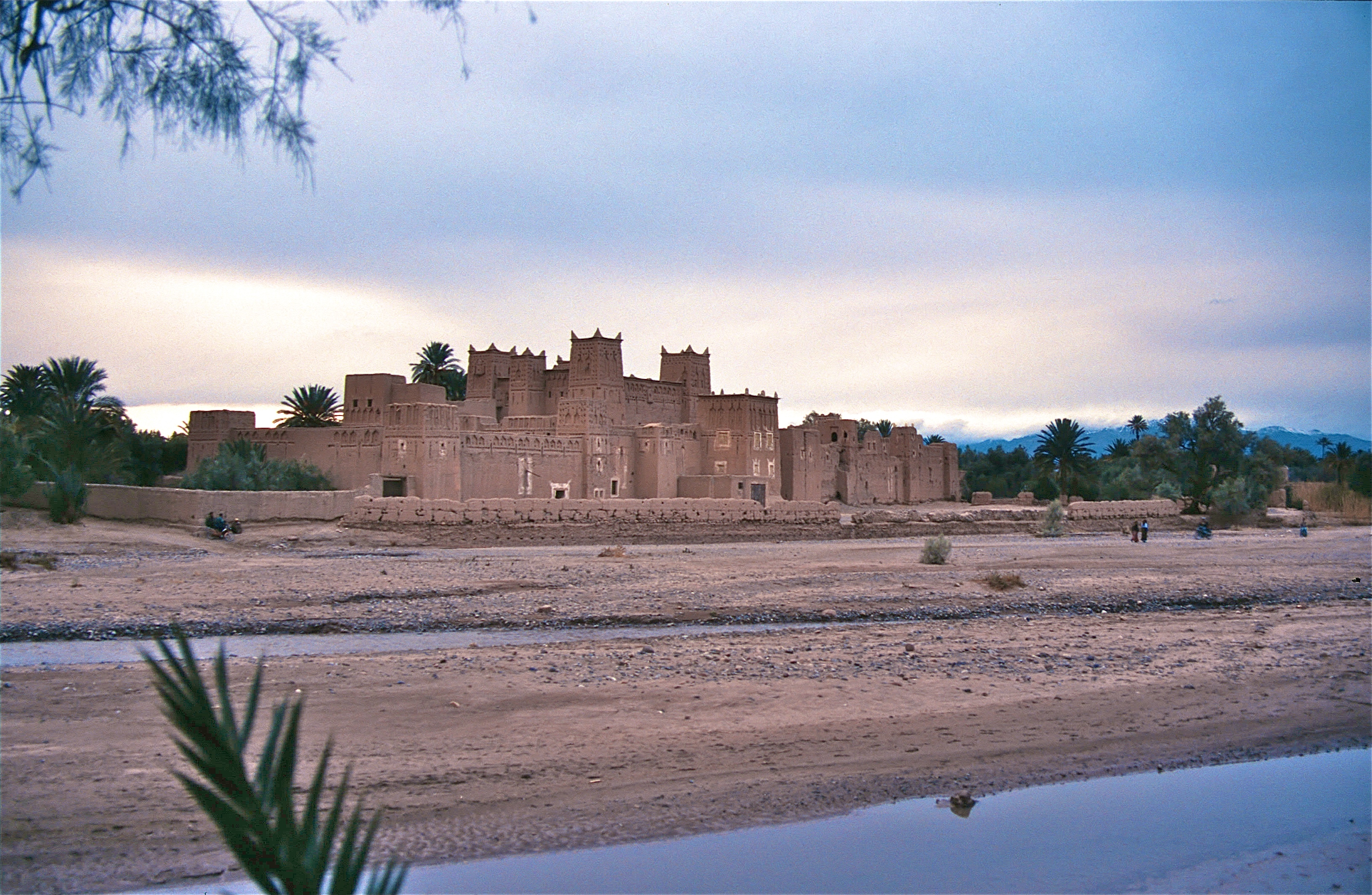 SKOURA