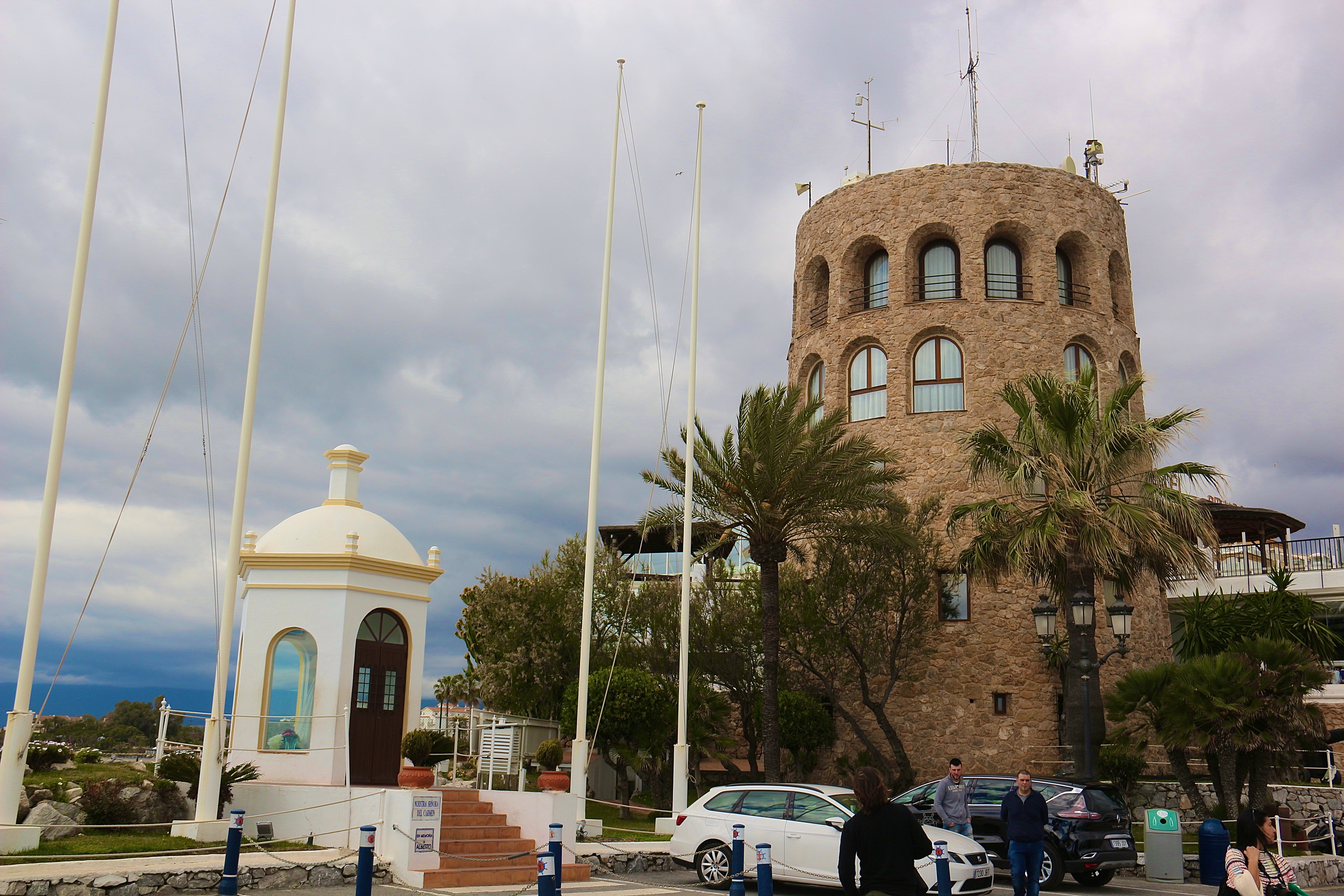 PUERTO BANÙS