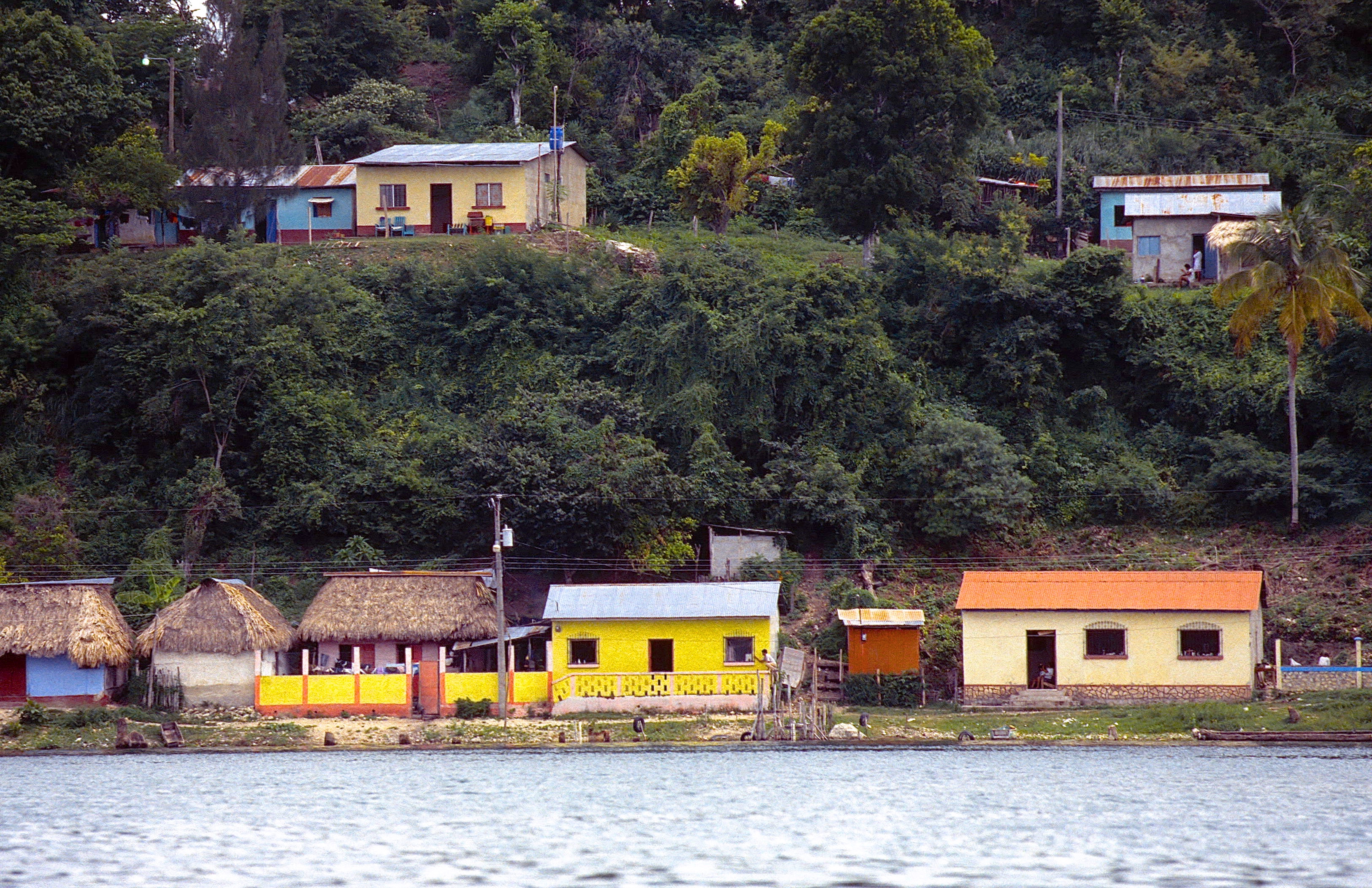 LAC PETÉN ITZÀ