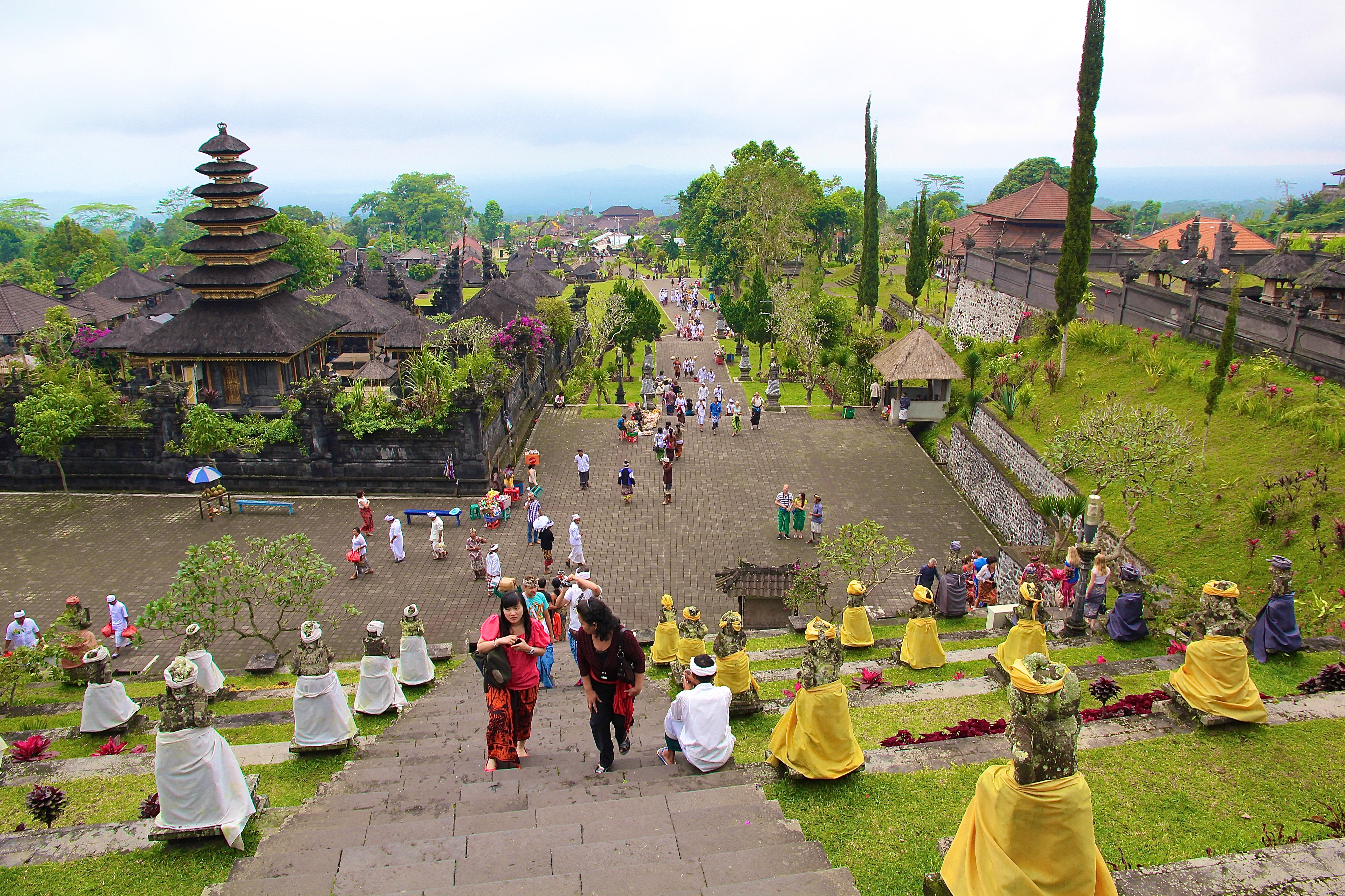 BESAKIH