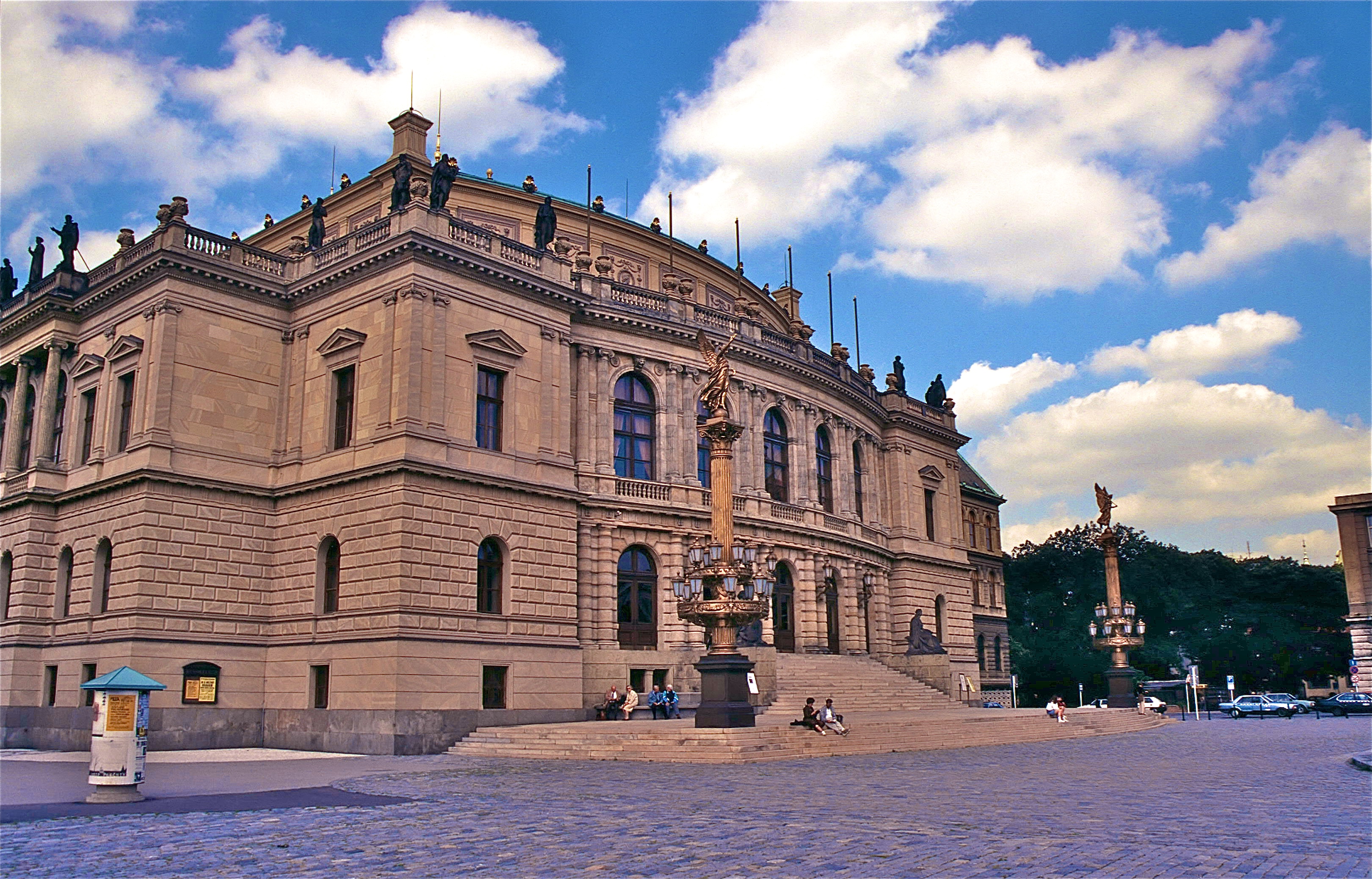 PRAGUE