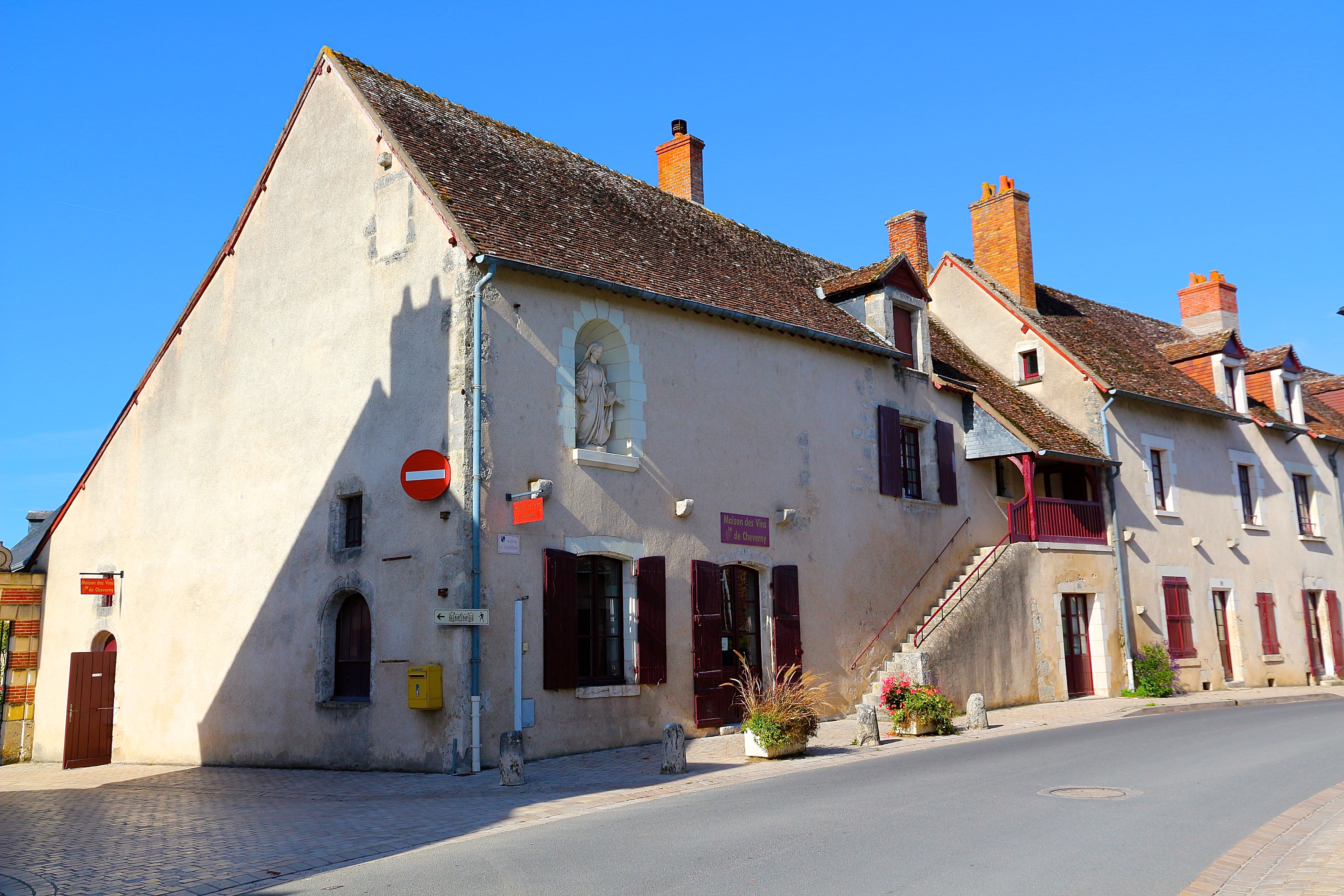 CHEVERNY