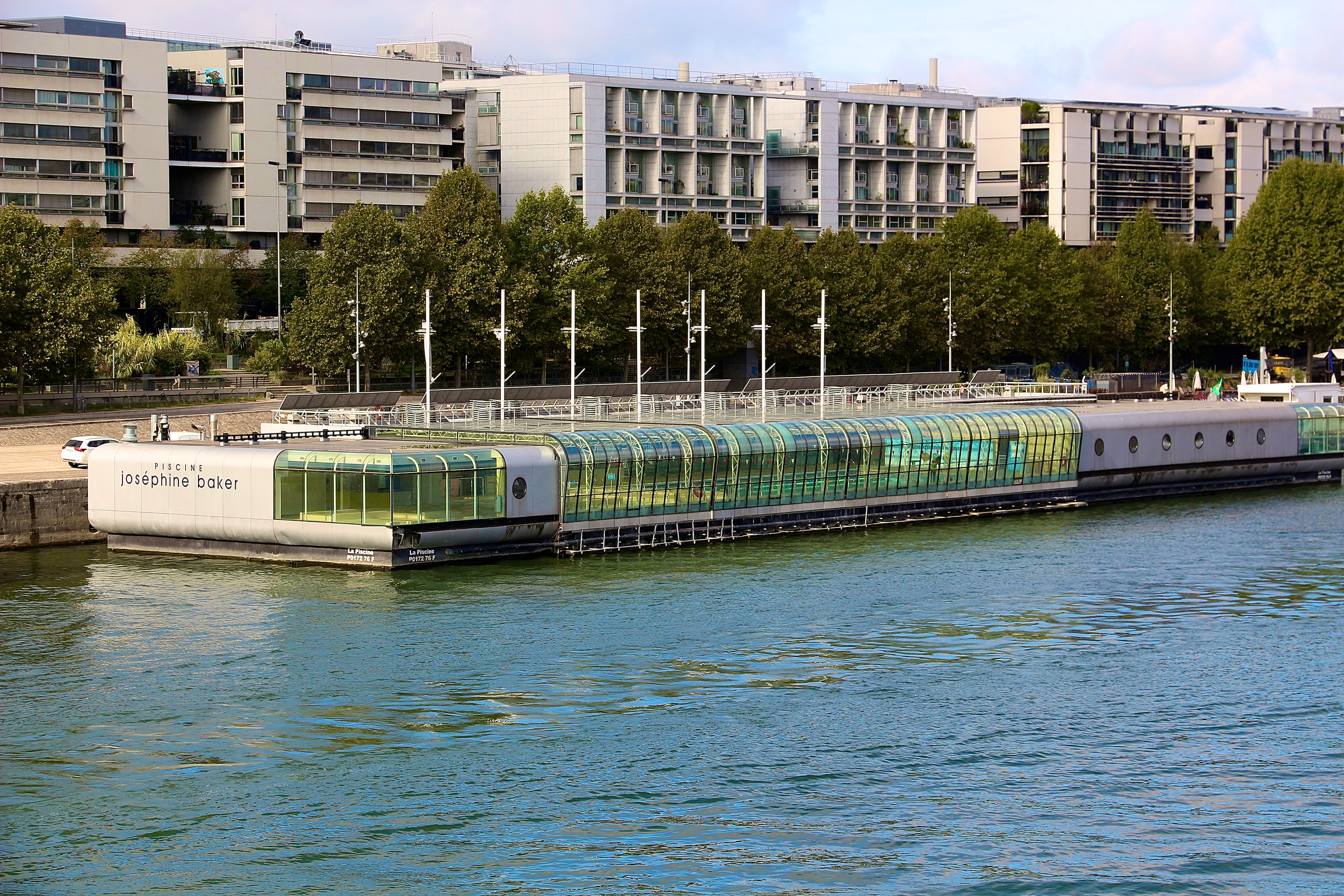la piscine Joséphine-Baker