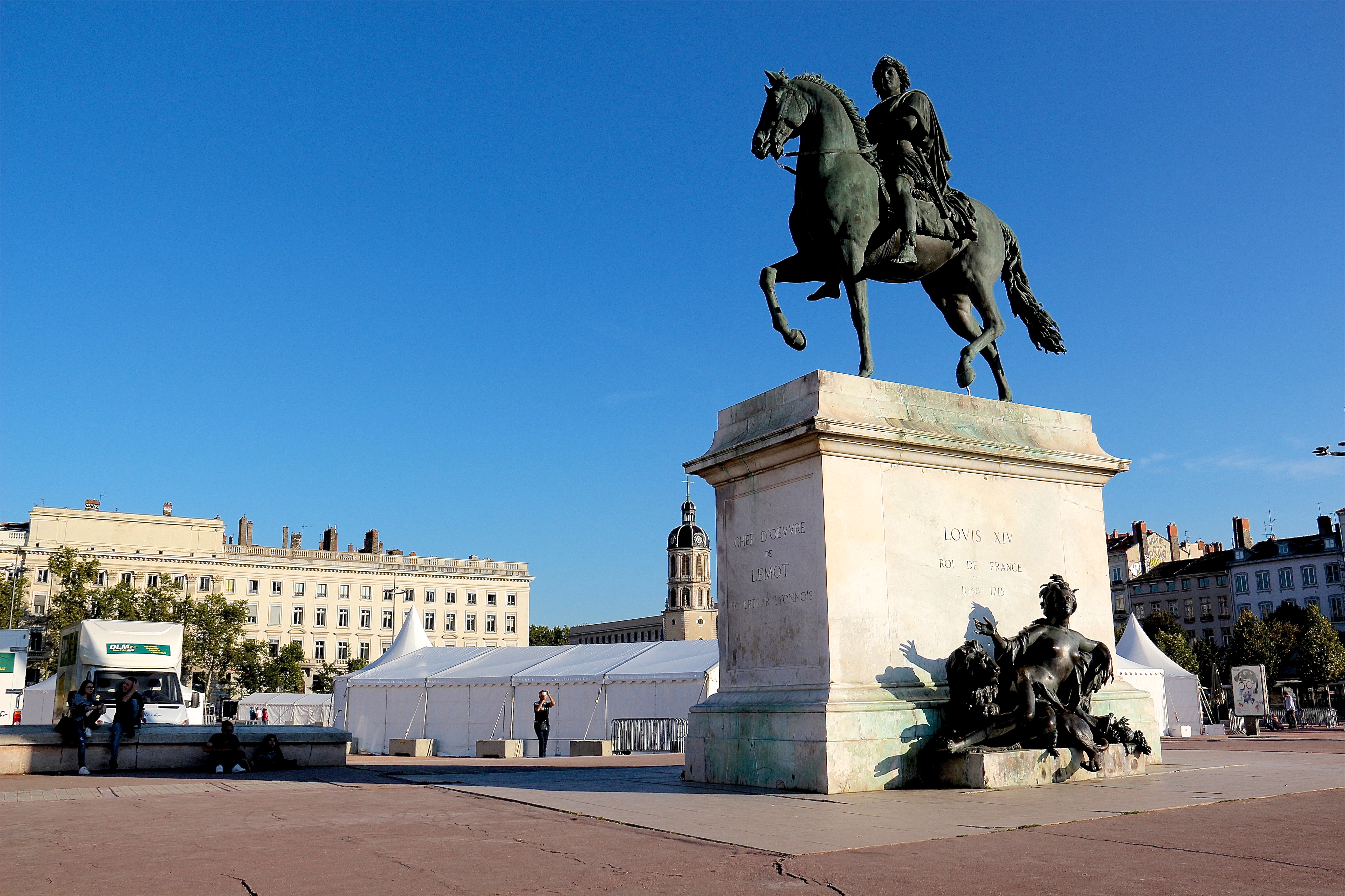 LYON