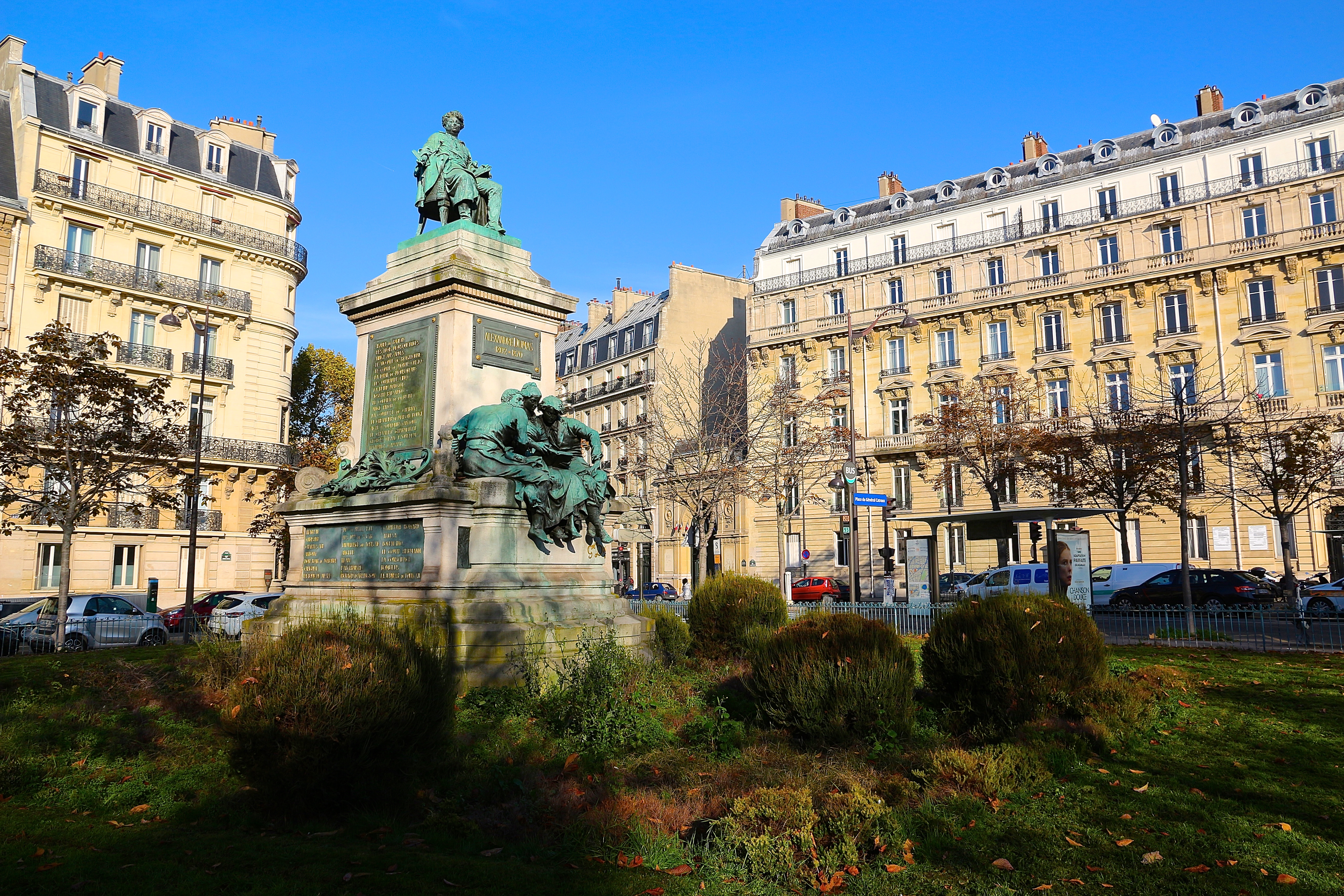 le Monument à Alexandre Dumas père
