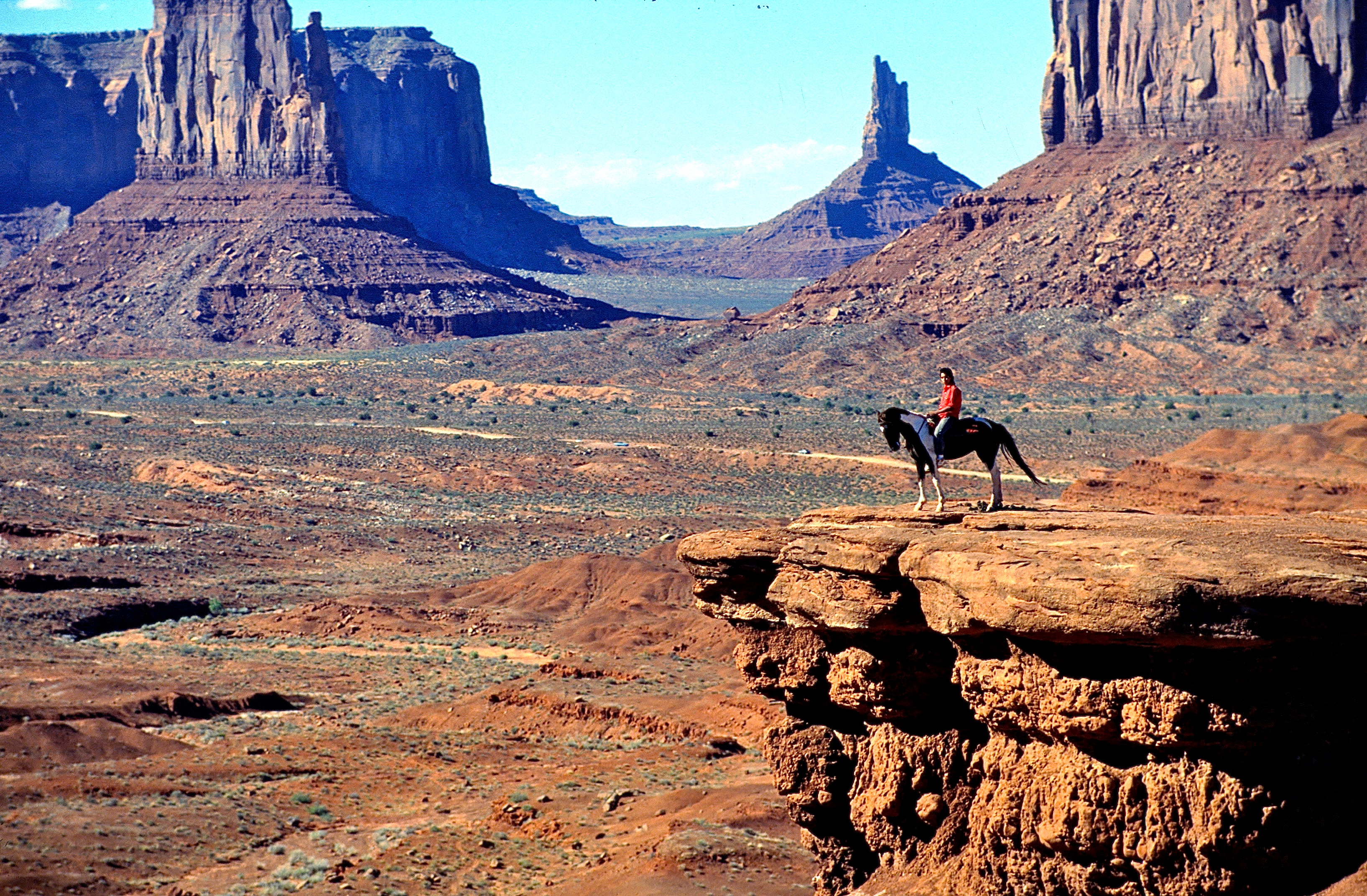 MONUMENT VALLEY