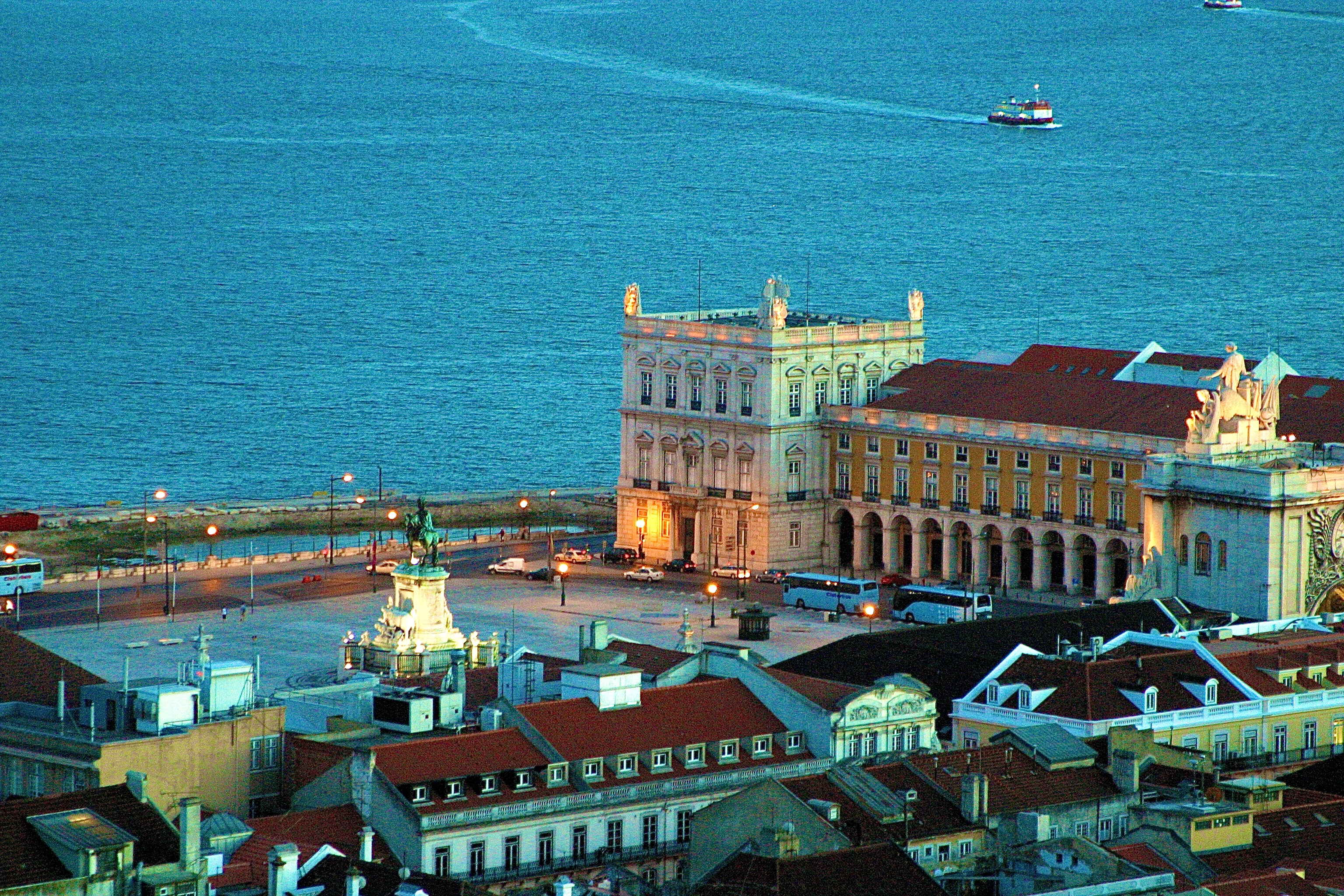 LISBONNE