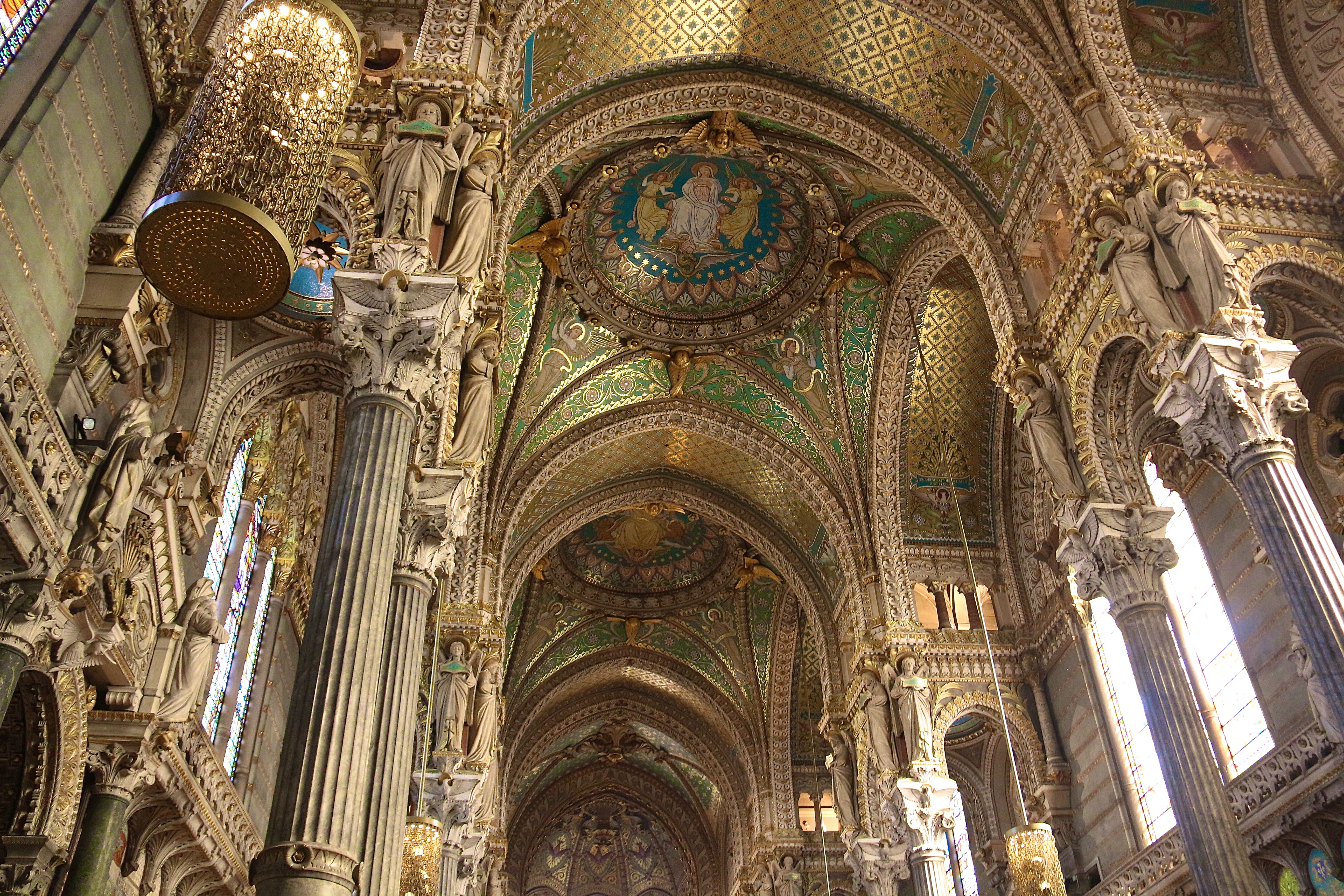 LYON