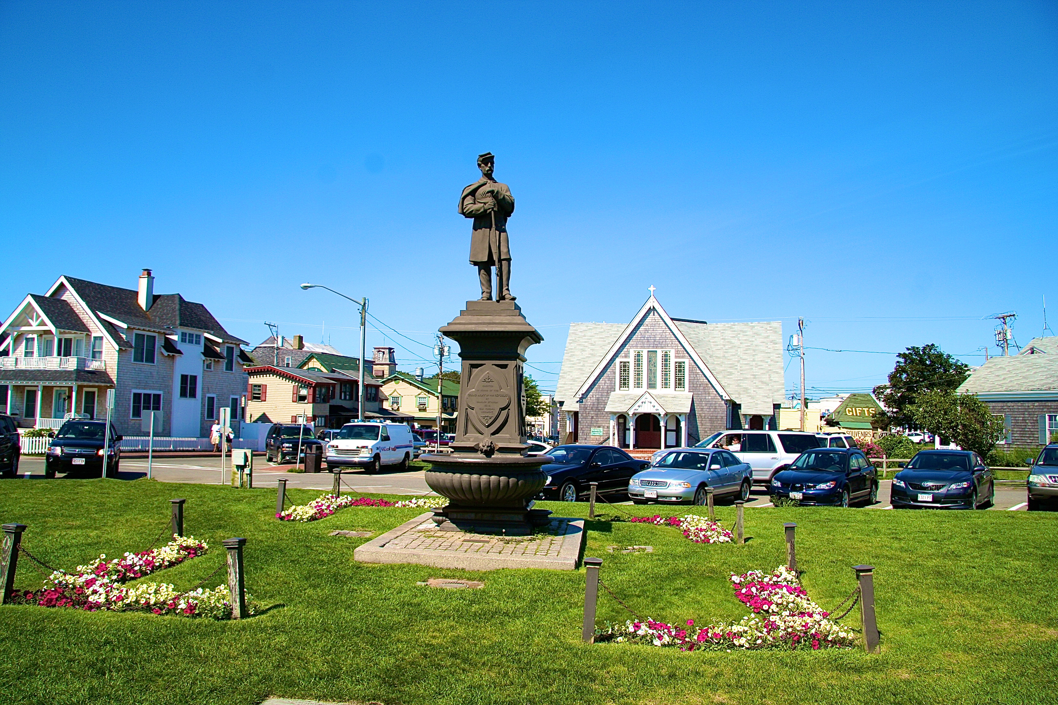 MARTHA'S VINEYARD