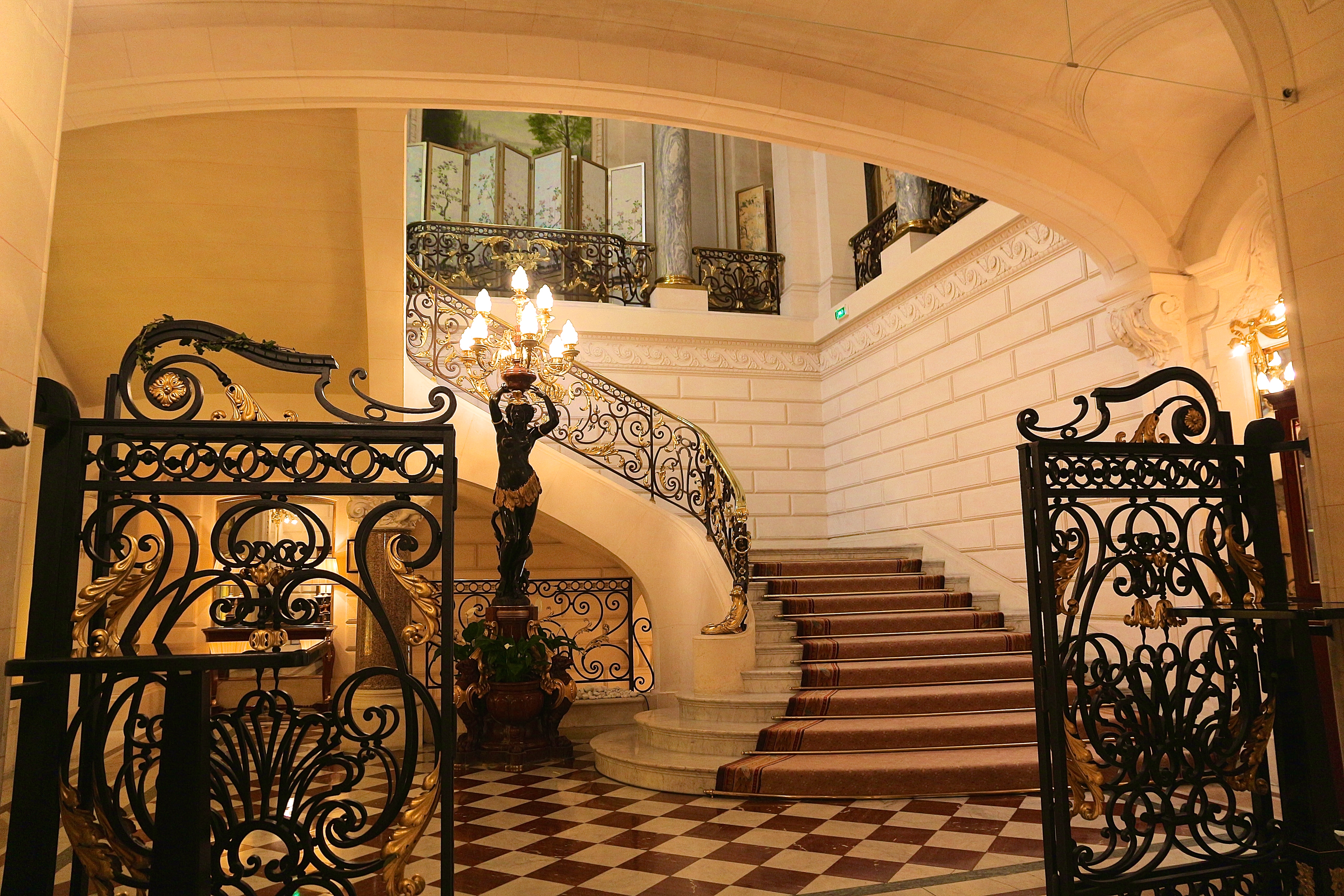 l'hôtel Shangri-La