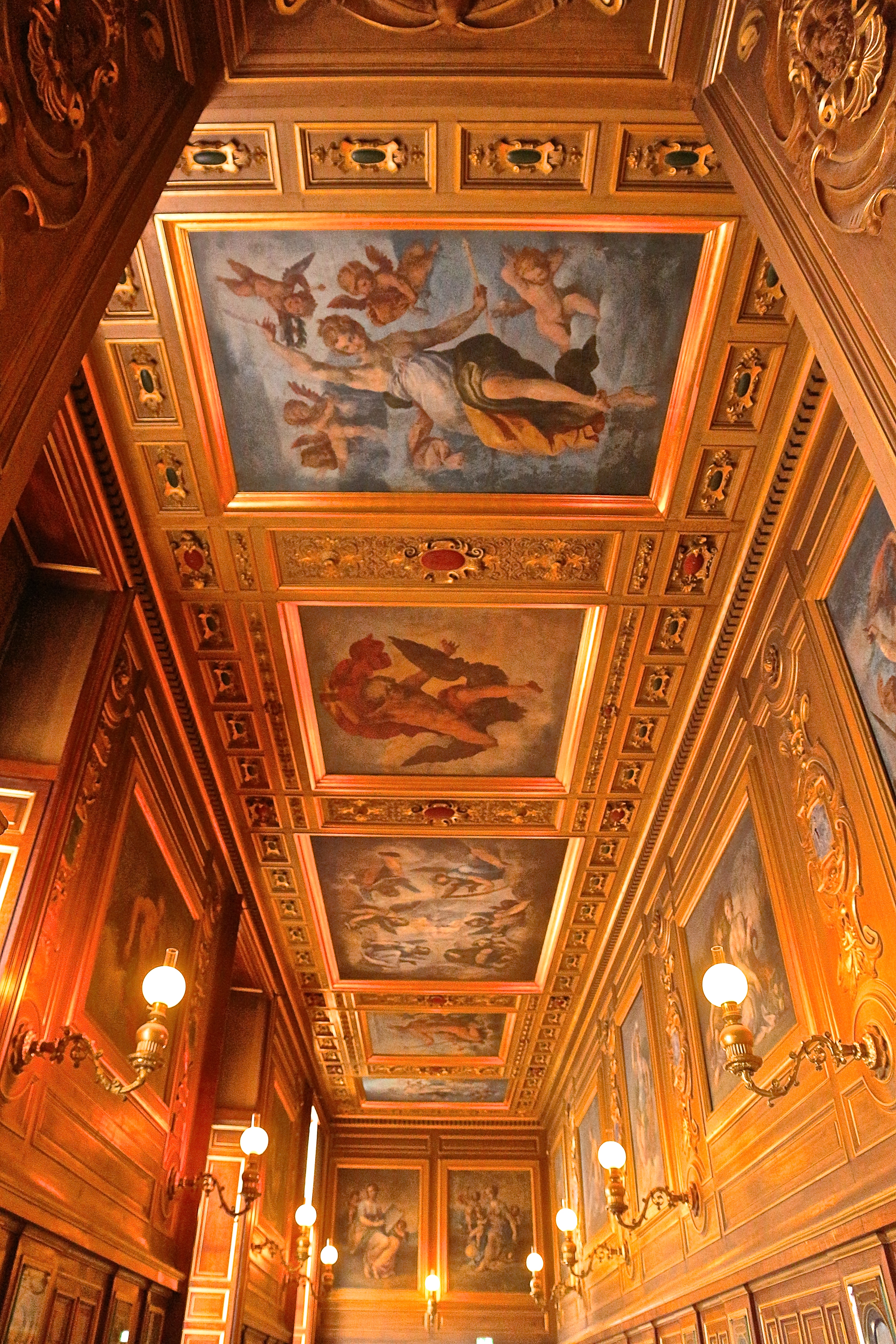 la galerie des Assiettes