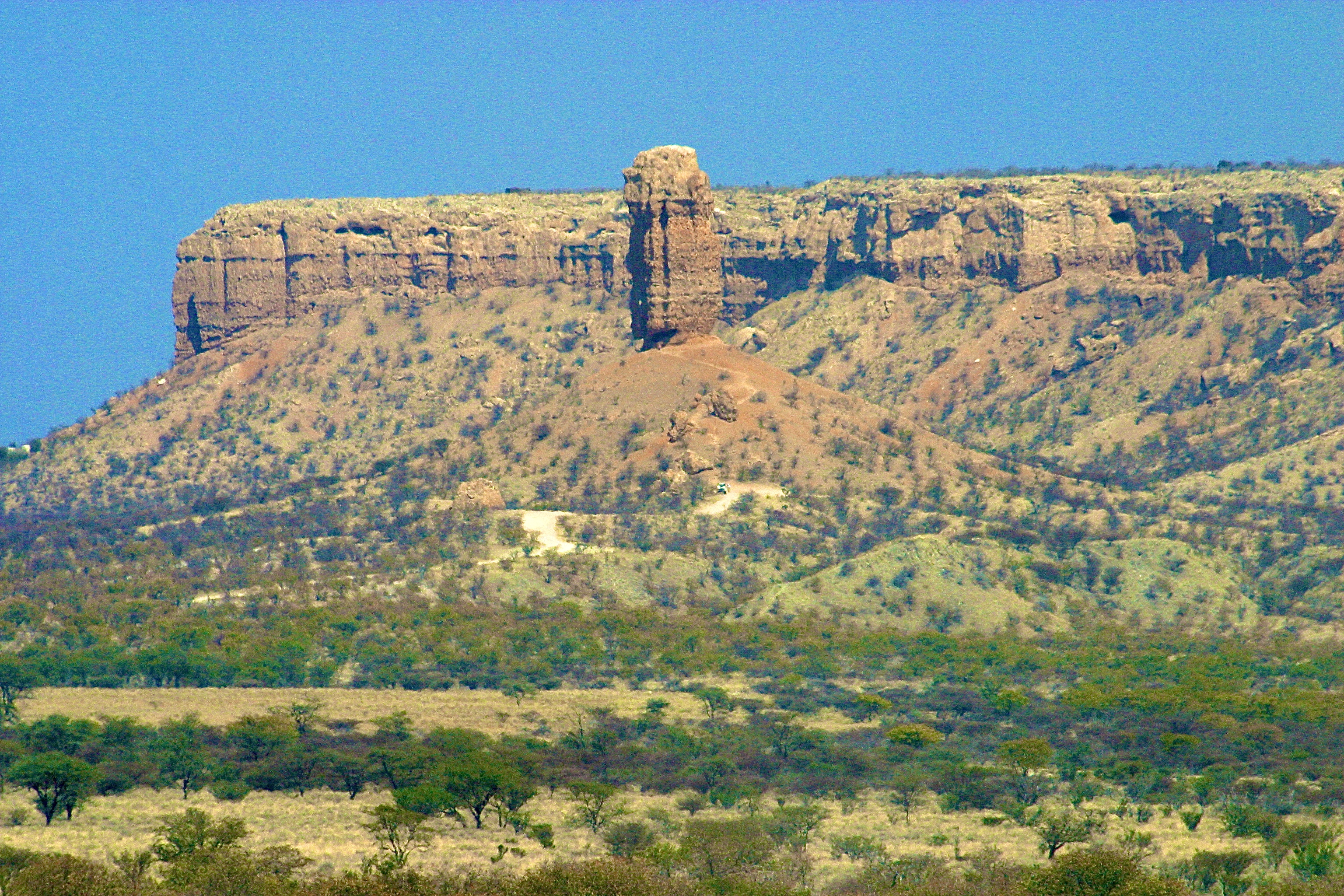 UGAB VALLEY