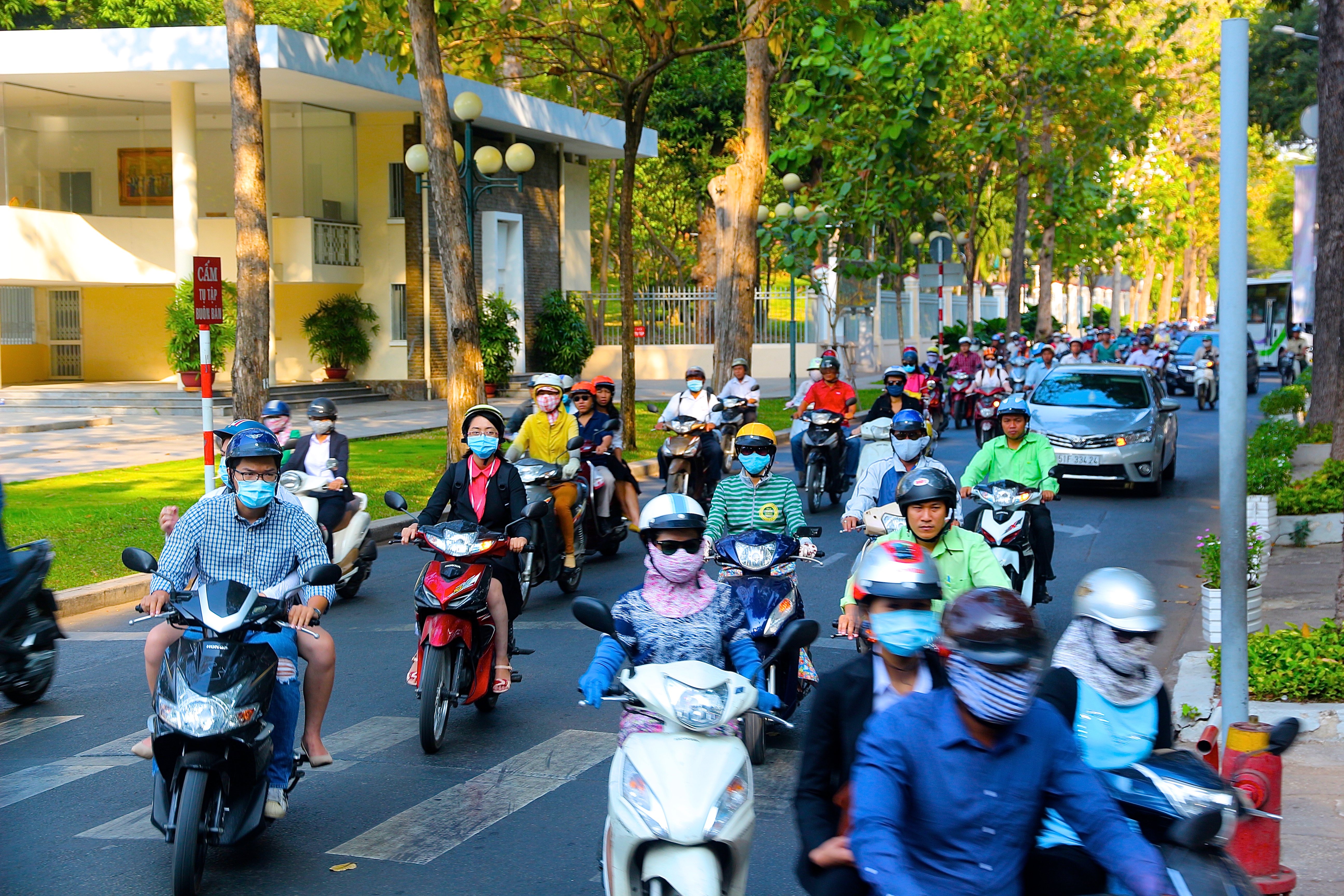 HÔ-CHI-MINH-VILLE