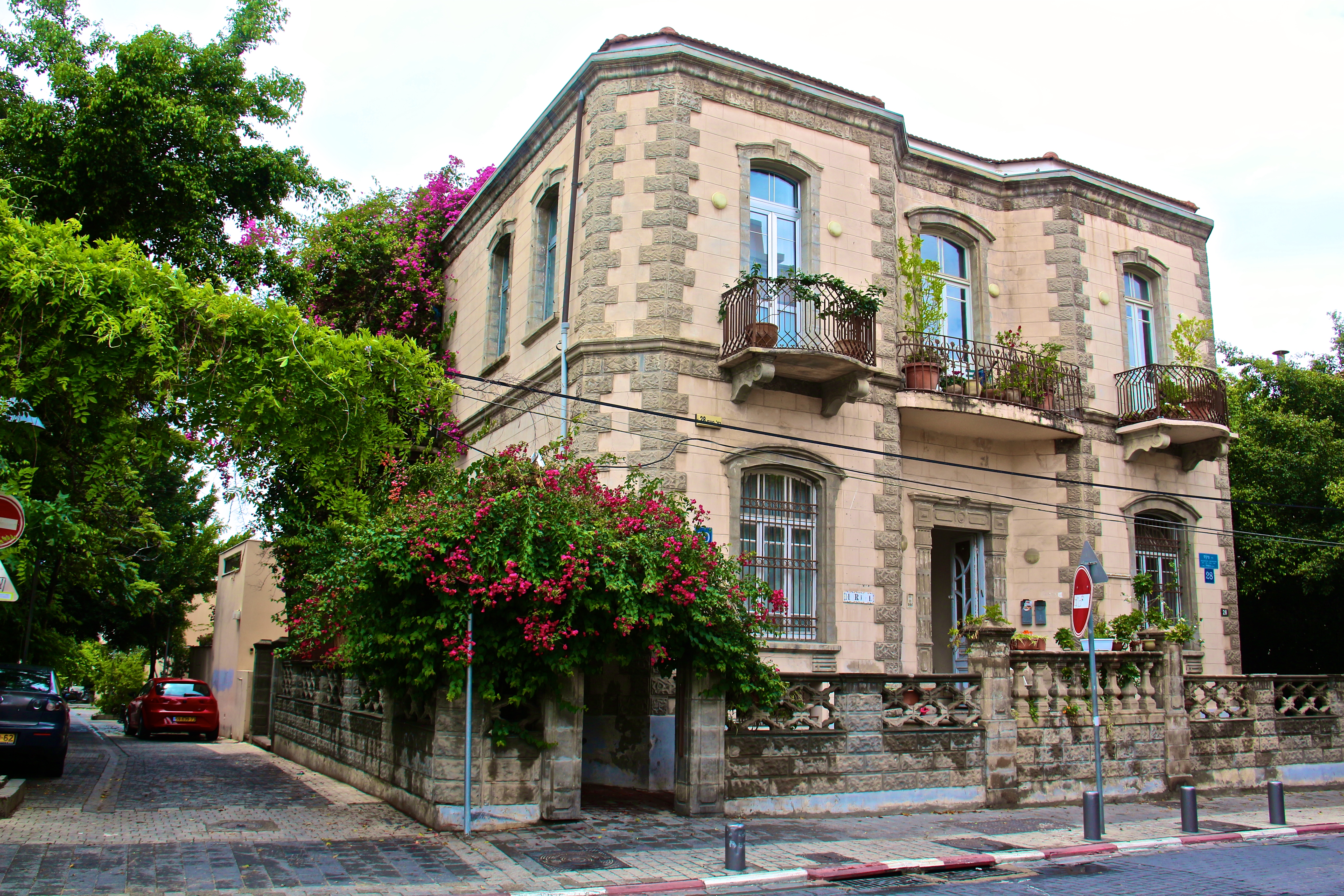 TEL AVIV
