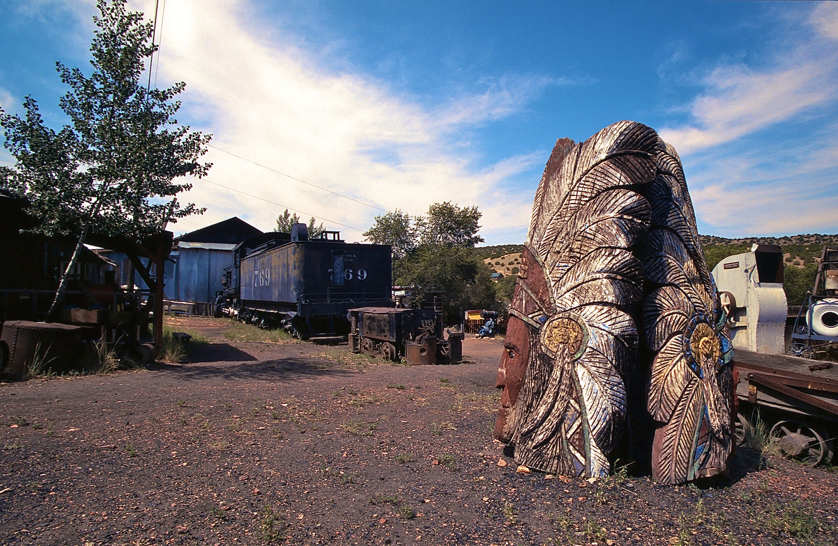 TURQUOISE TRAIL
