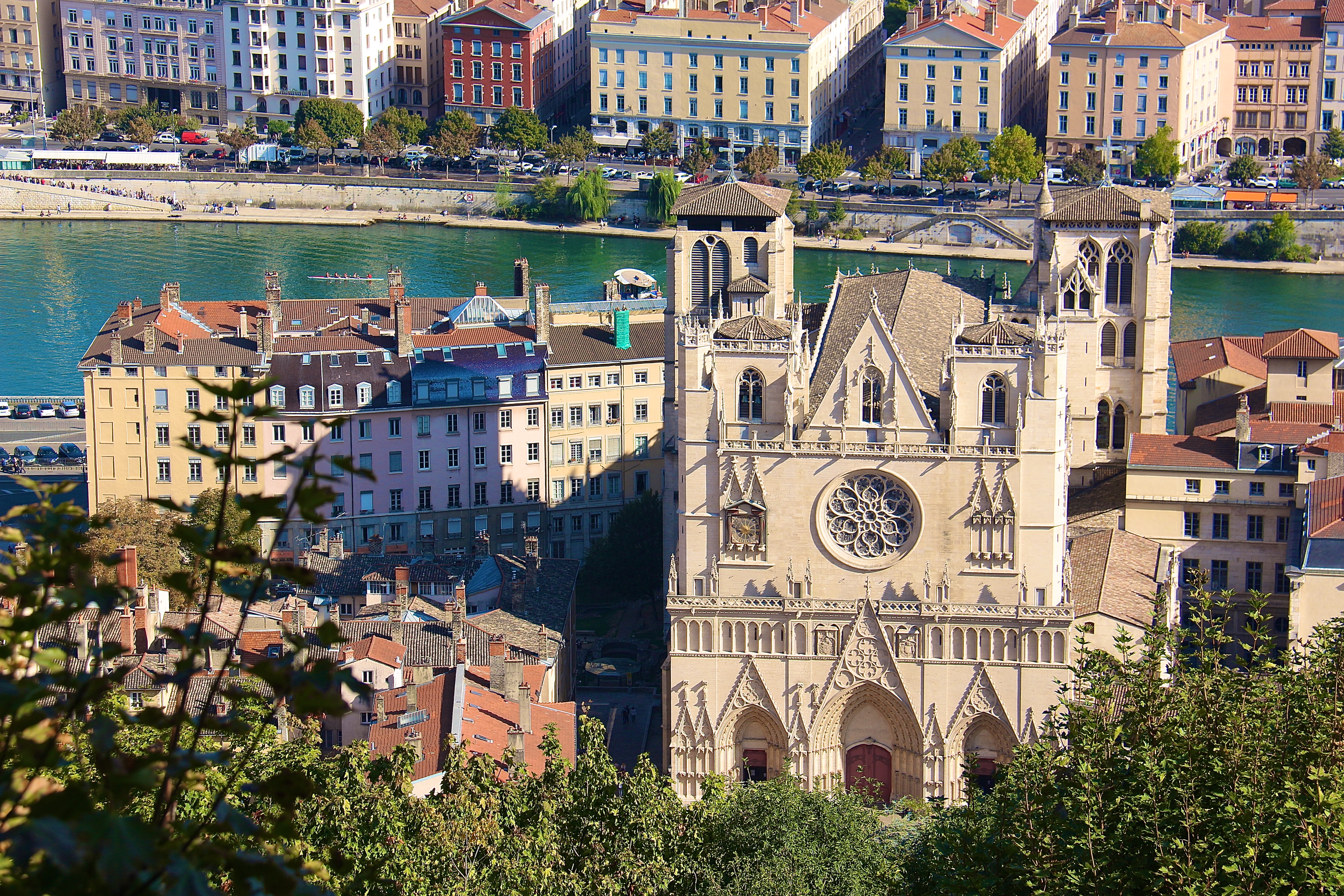 LYON