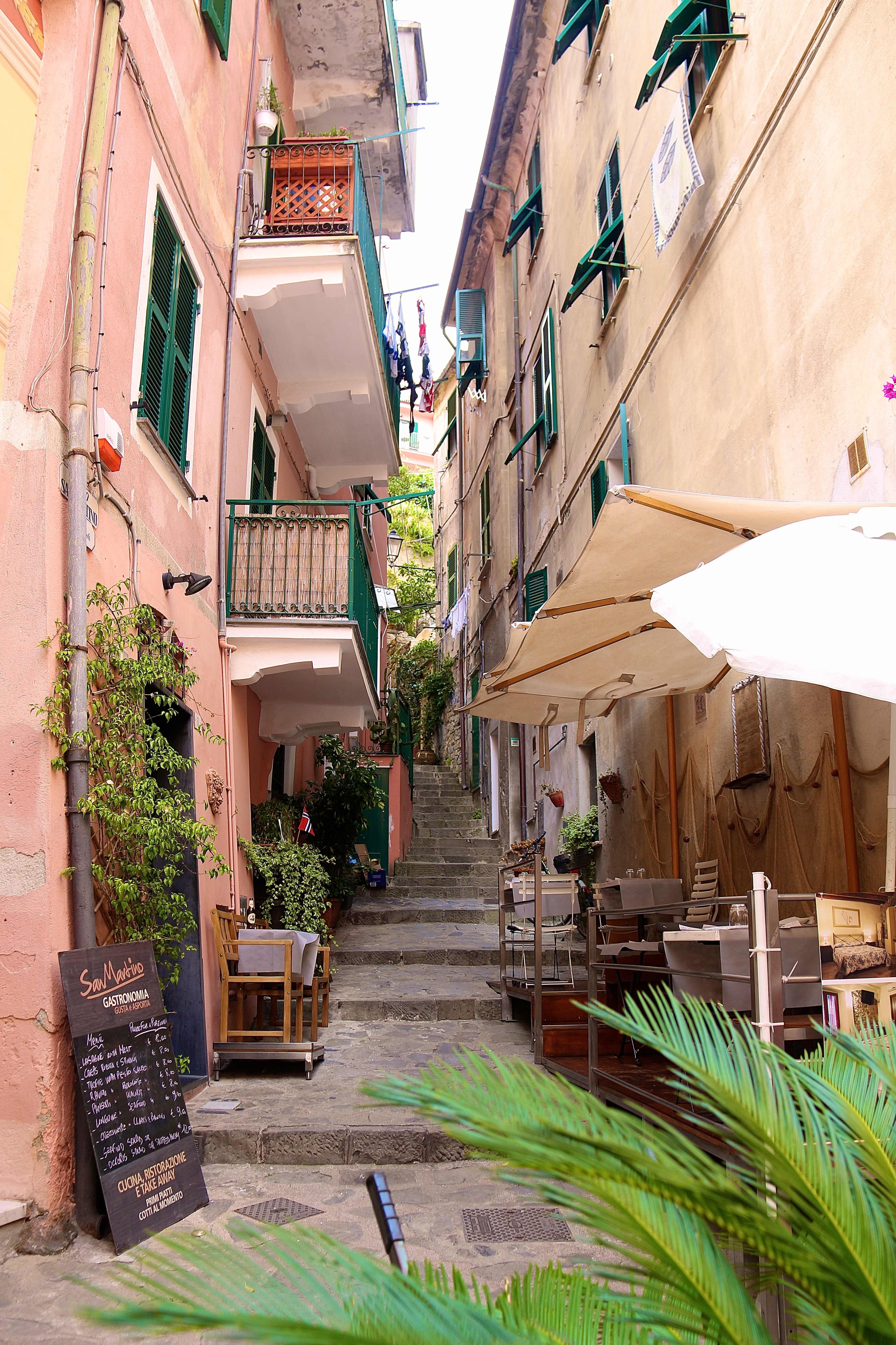 MONTEROSSO (CINQUE TERRE)