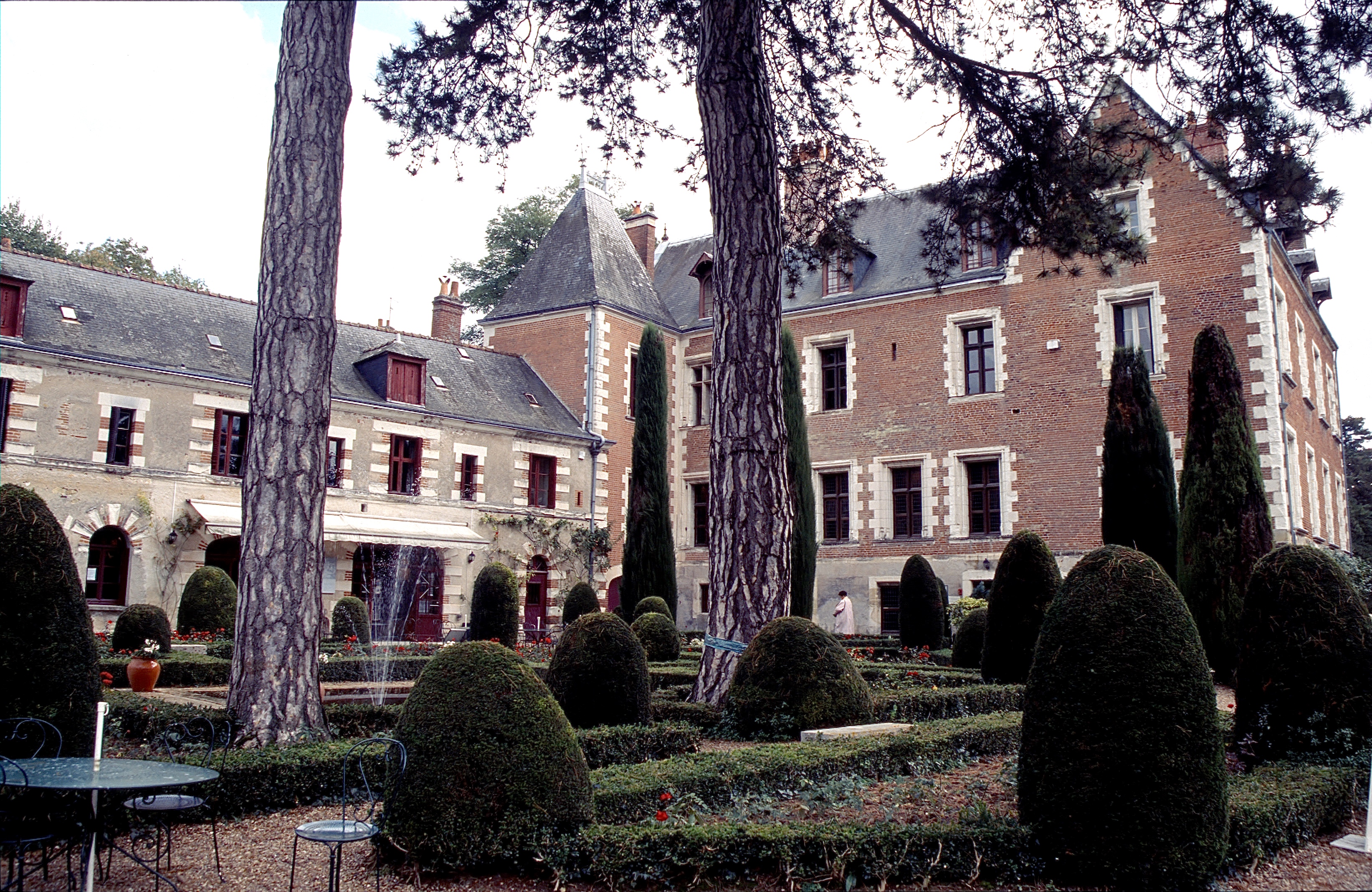 CLOS-LUCÉ
