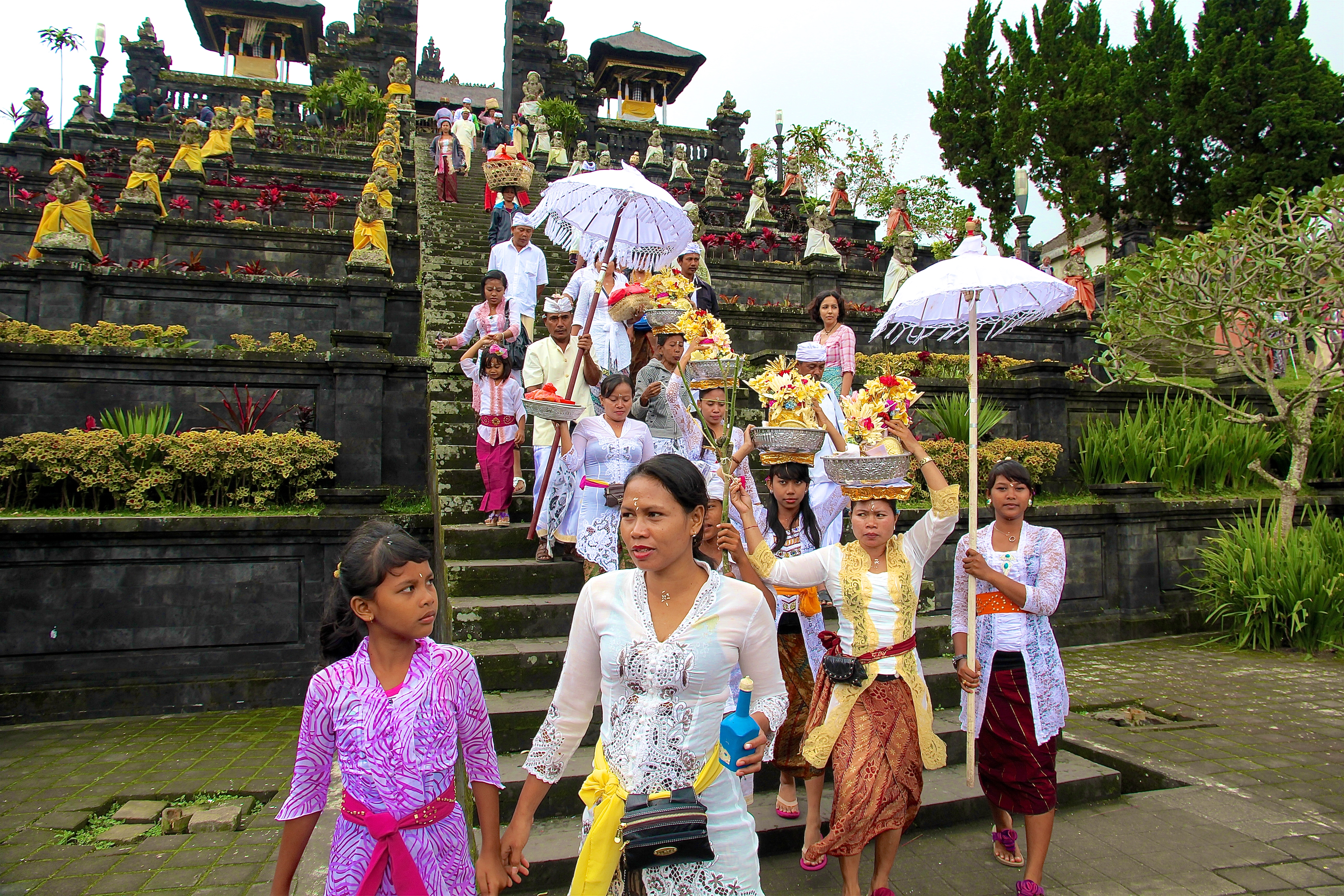 BESAKIH