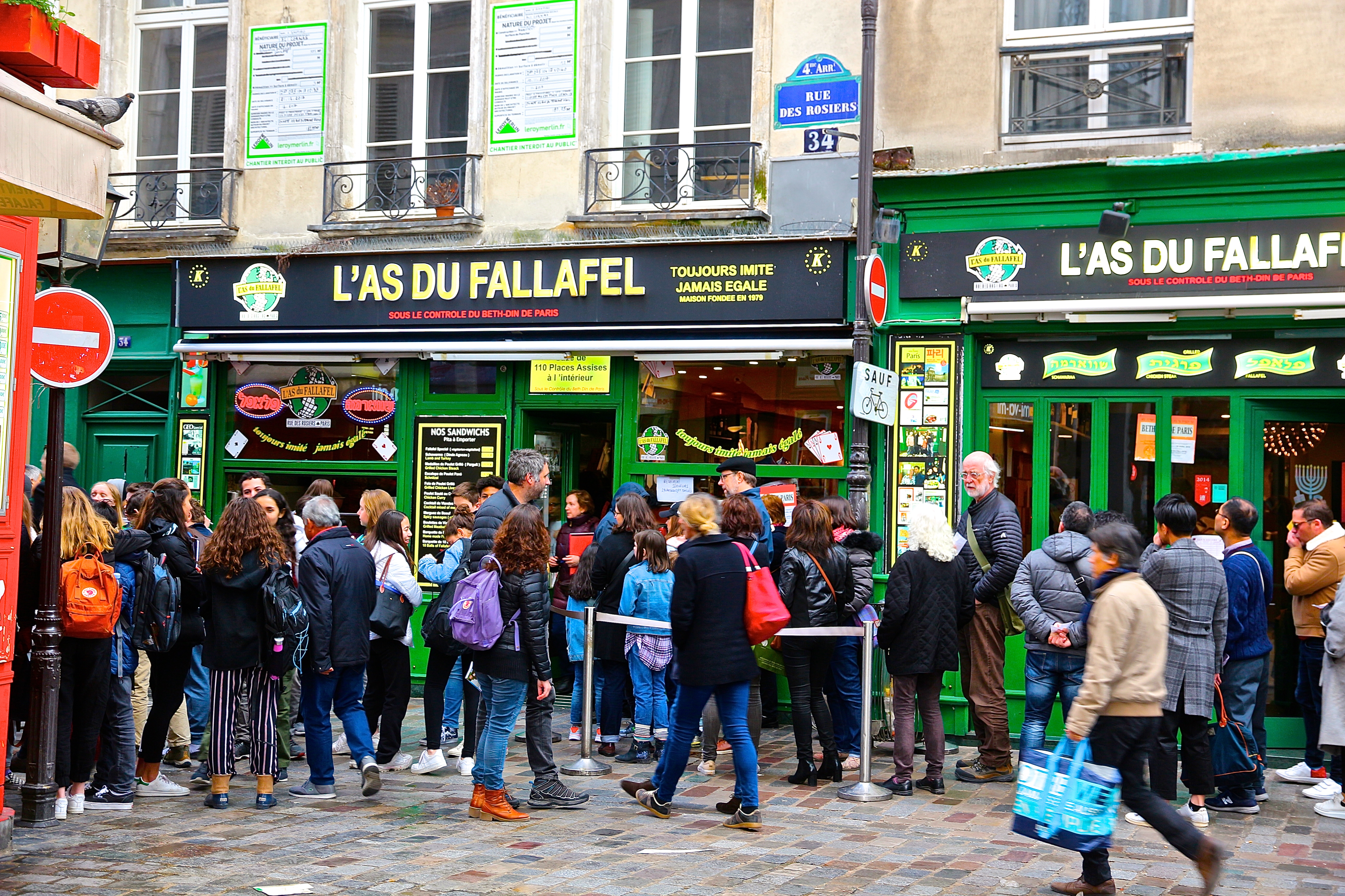 la rue des Rosiers